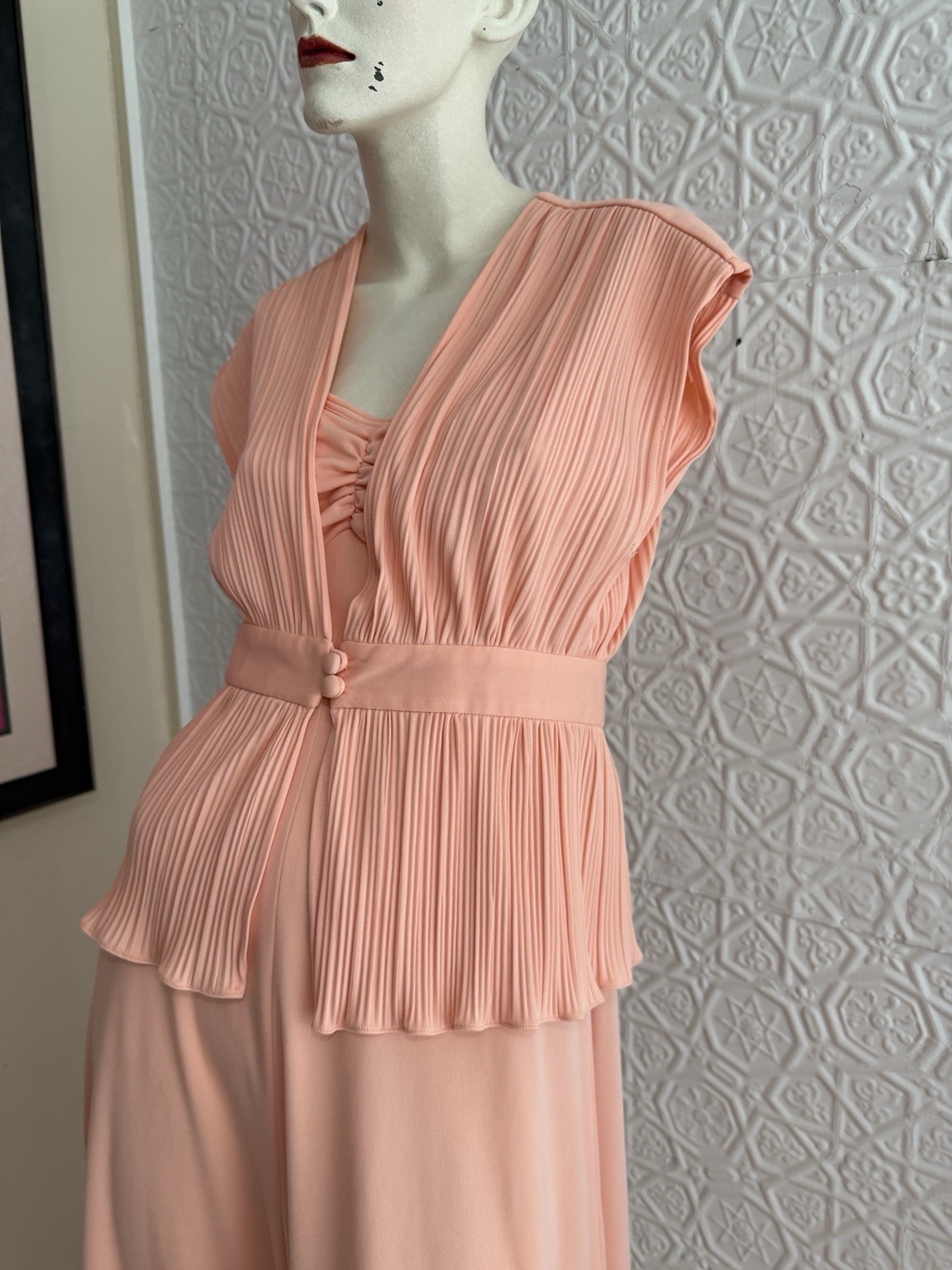 vintage 1970s peach gown-Prom-Party-Bridal-S/M orange maxi dress Femme pink