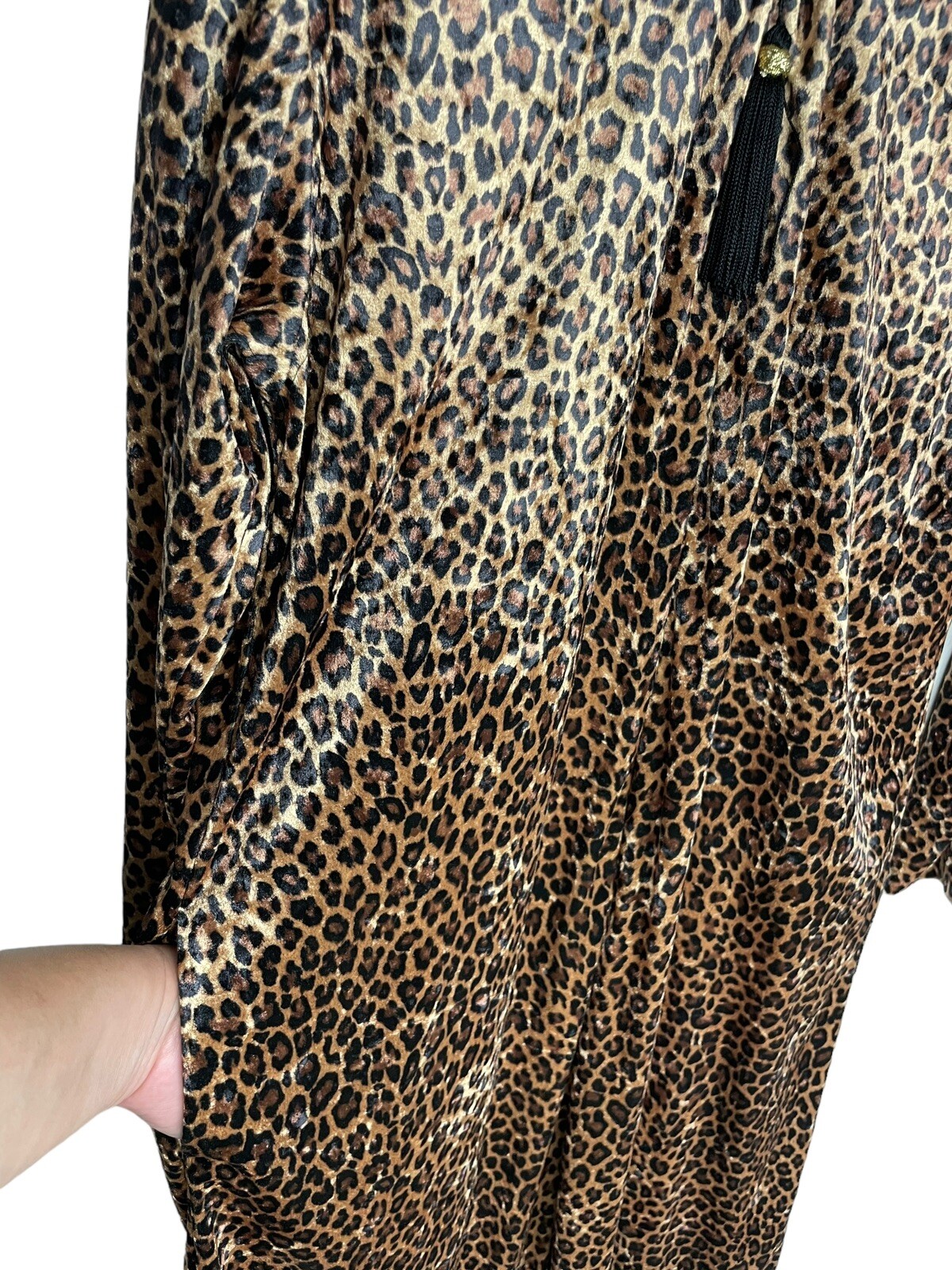 Ruth Norman New York House dress Robe Large Caftan Leopard Print Zipper Tassel