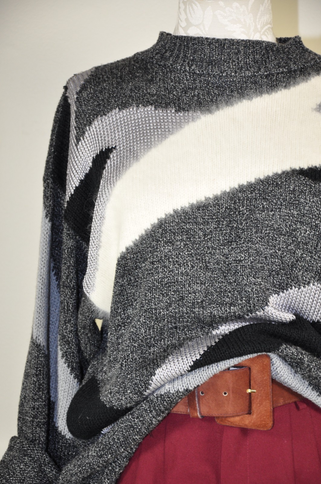 90s Vintage Gray Angora Rayon Colorblock Crewneck Boyfriend Sweater Women M L