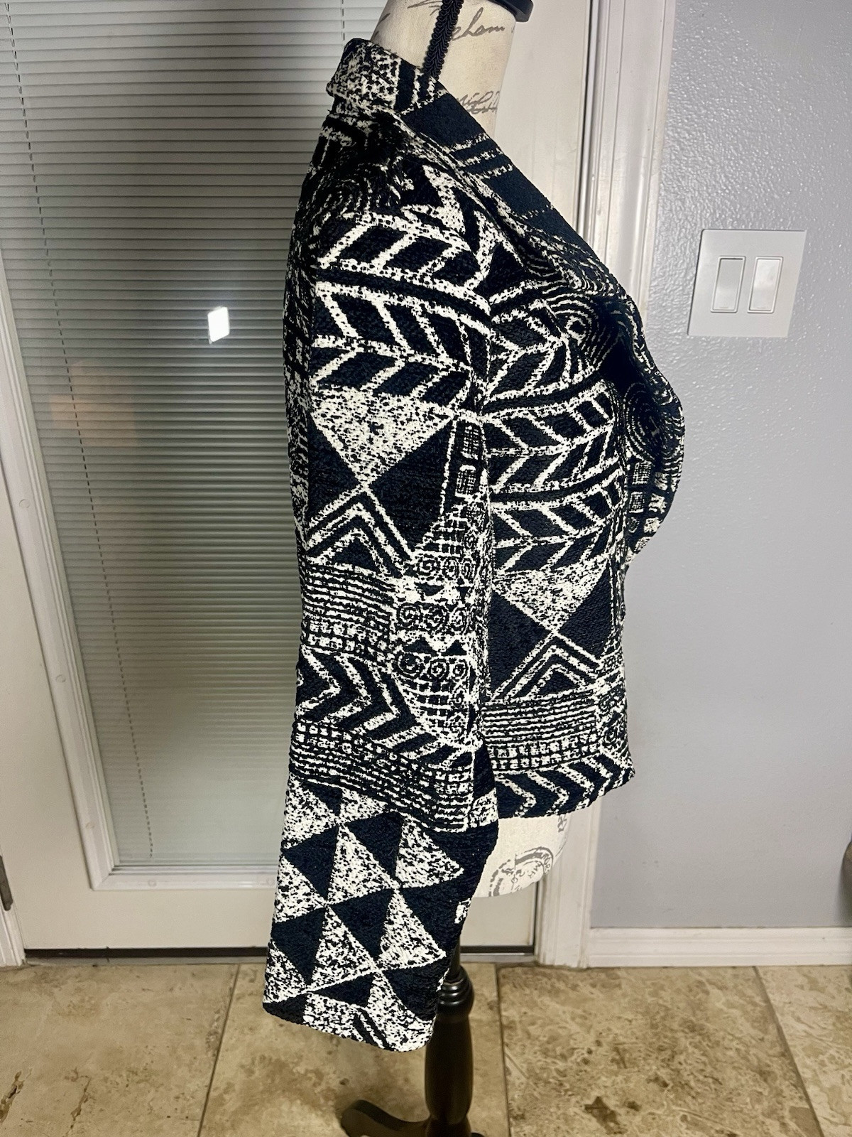 Silverado Vtg 80’s Oversized Shoulder Pad Cropped Tribal Aztec Tapestry Jacket M