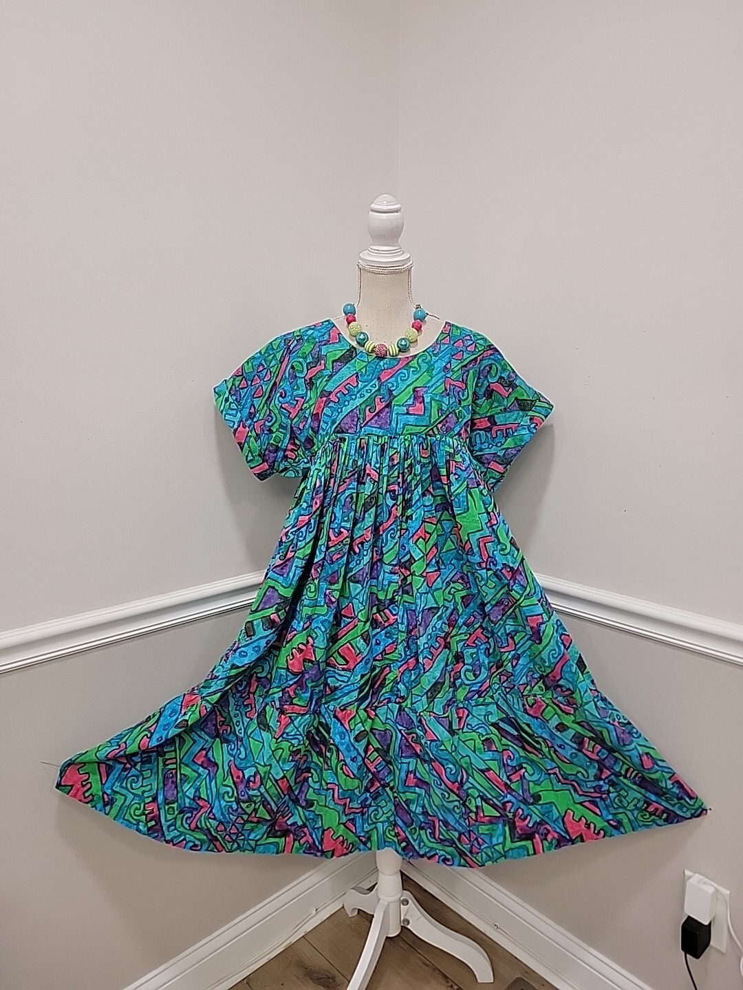 Vintage Psychedelic Tropical Hawaiian Ruffled Hem Mumu Dress—Size S/M