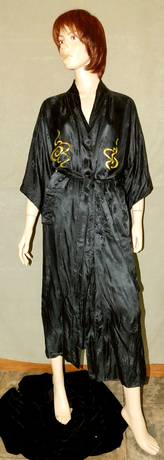 Vintage Yin Xing Chinese Black Silk Robe, XL, China, Hand Embroidered, Dragon