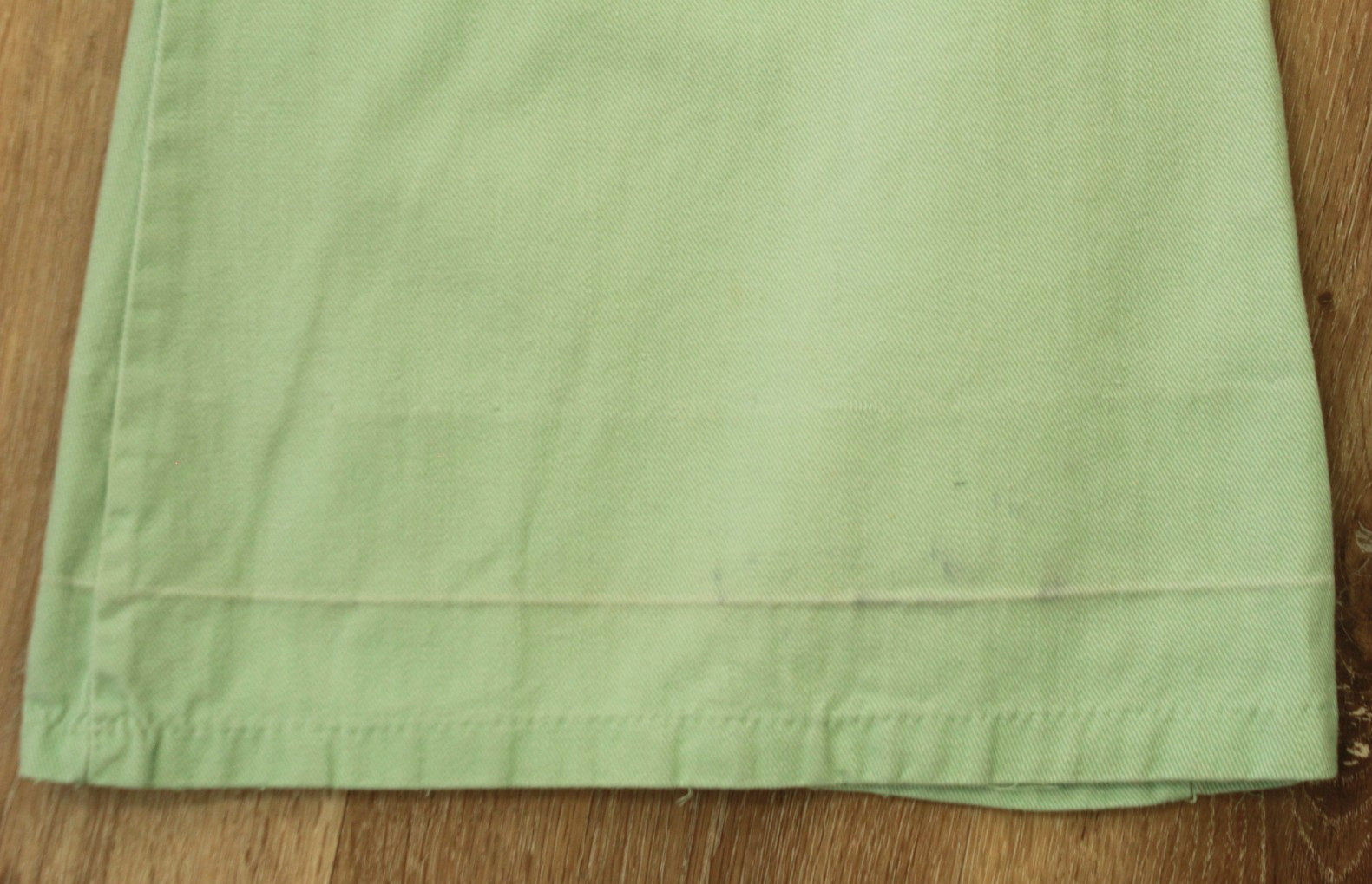 VTG Women’s 70s Mint Green Super Flare Bellbottoms Jeans XS / Sz 25″ 1970s