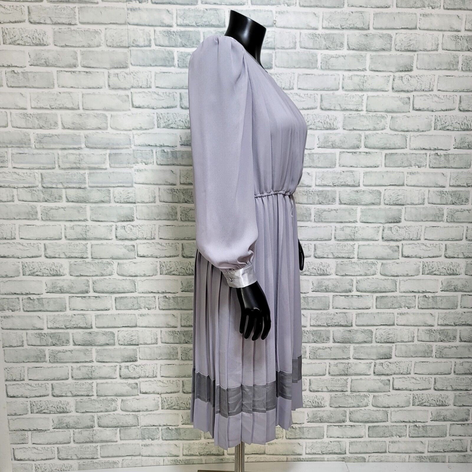 Dim The Lites Petites Lavender Grey Pleated Midi Dress Satin Trim Size 6 Vintage