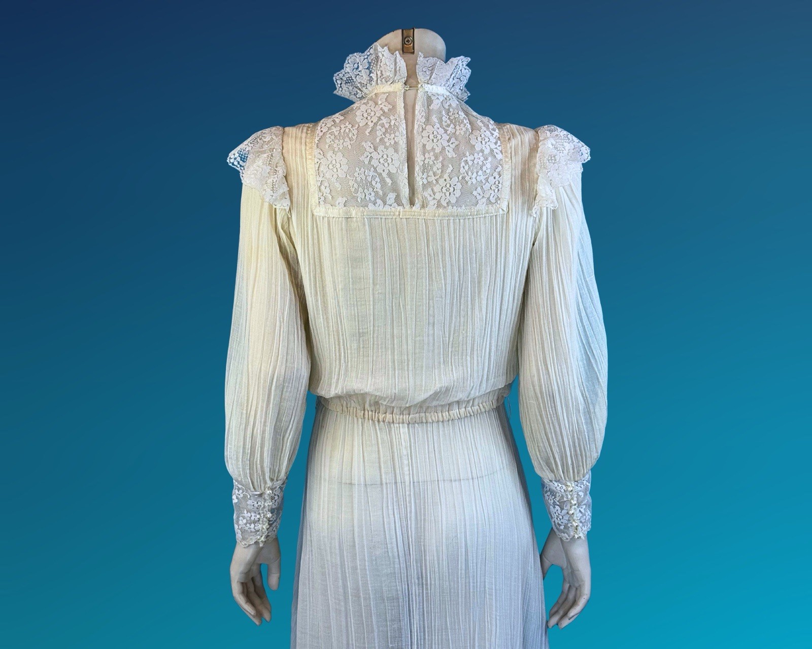 Vintage Romantic Victorian Revival Prairie Lace Crinkle Cotton Dress | S