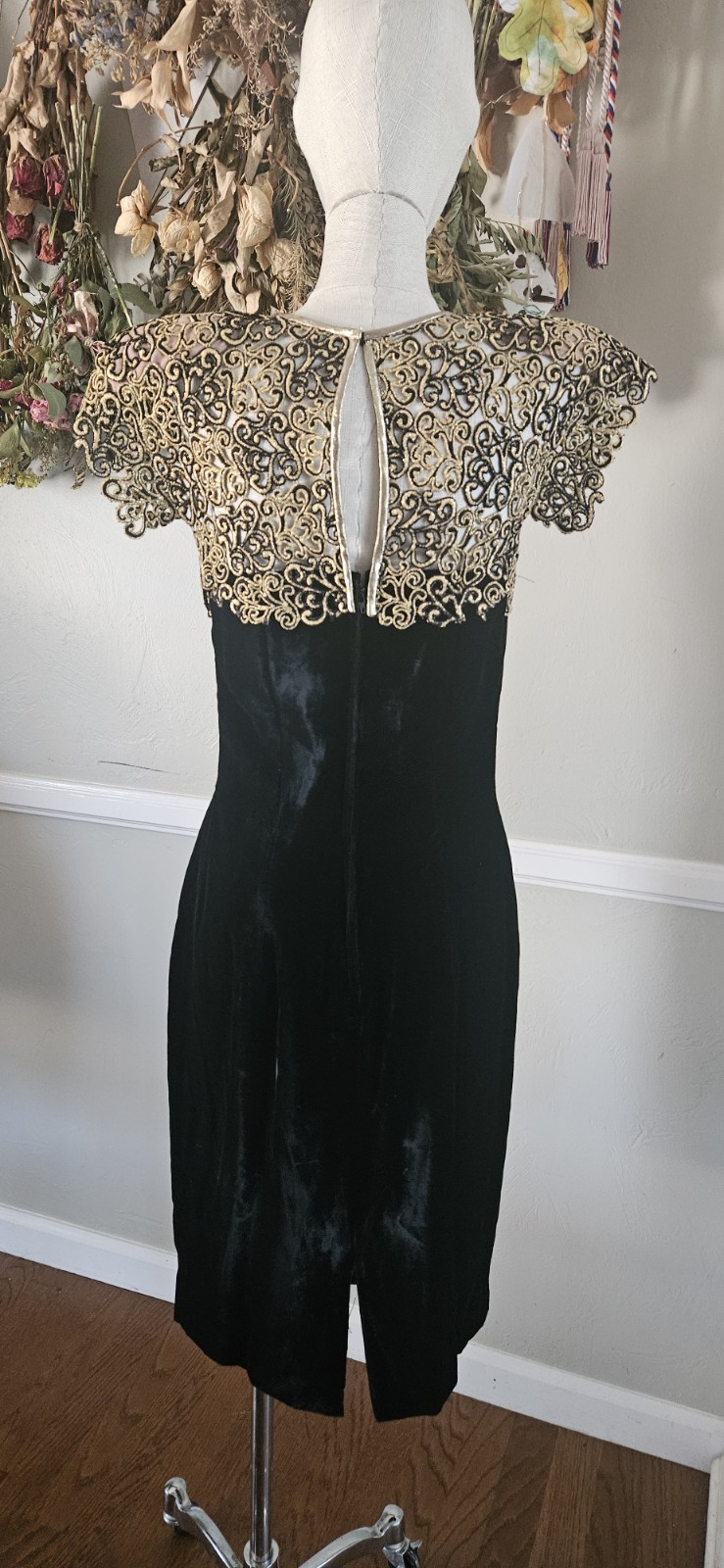 Vintage 1990s Tadashi Black And Gold Velvet Dress Mkd Sz 6