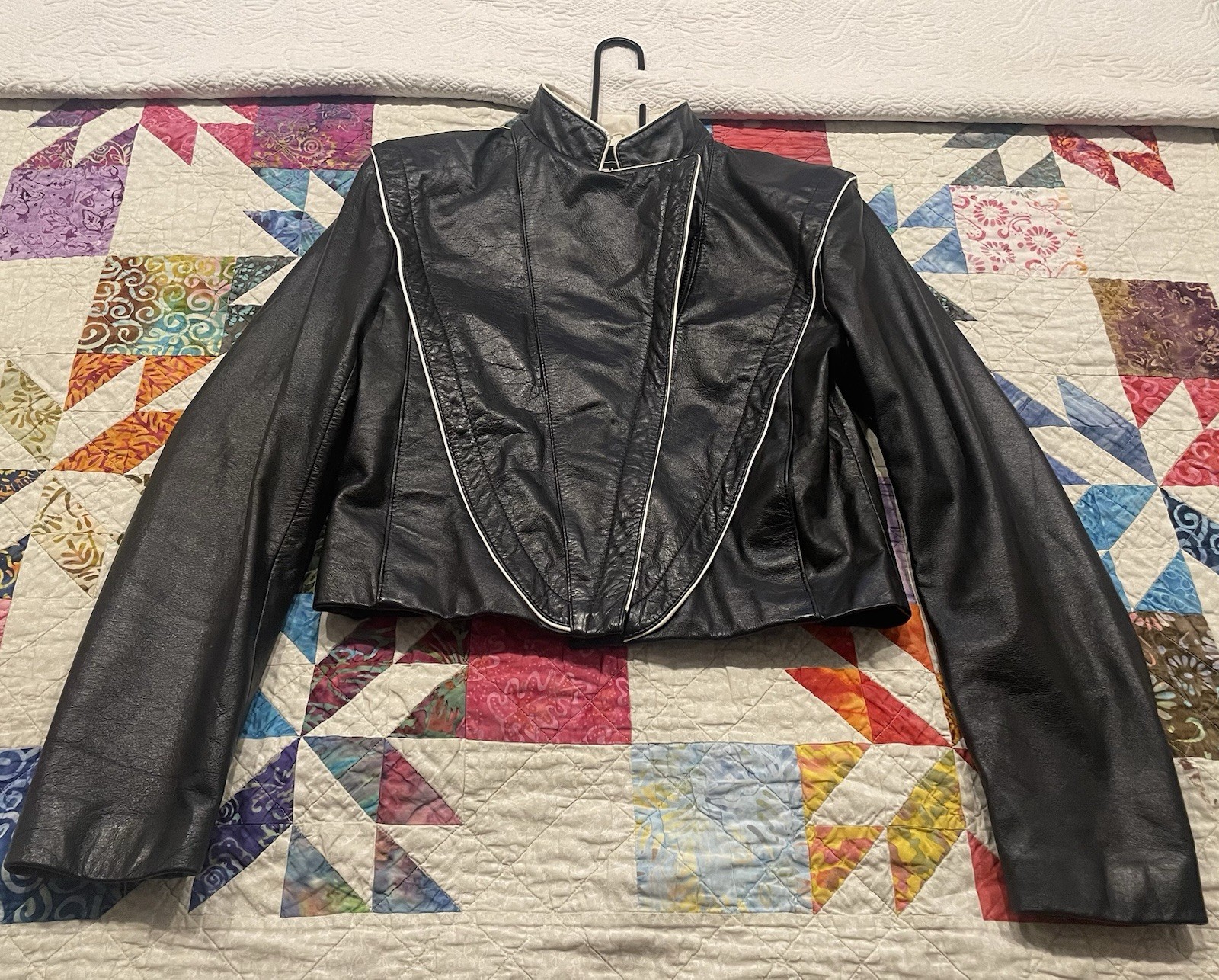 Vintage 80s Leather Jacket, Chic & Versatile, Beautiful Condition, Well-crafted