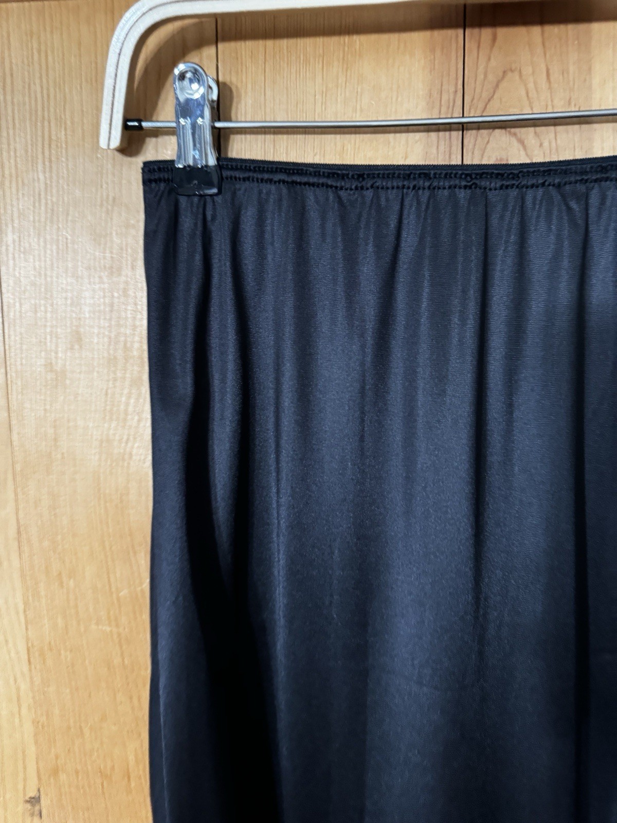 VTG 60/70s Black 1/2 Slip Vive La Difference Waist 24-32” Women’s M EUC Nylon