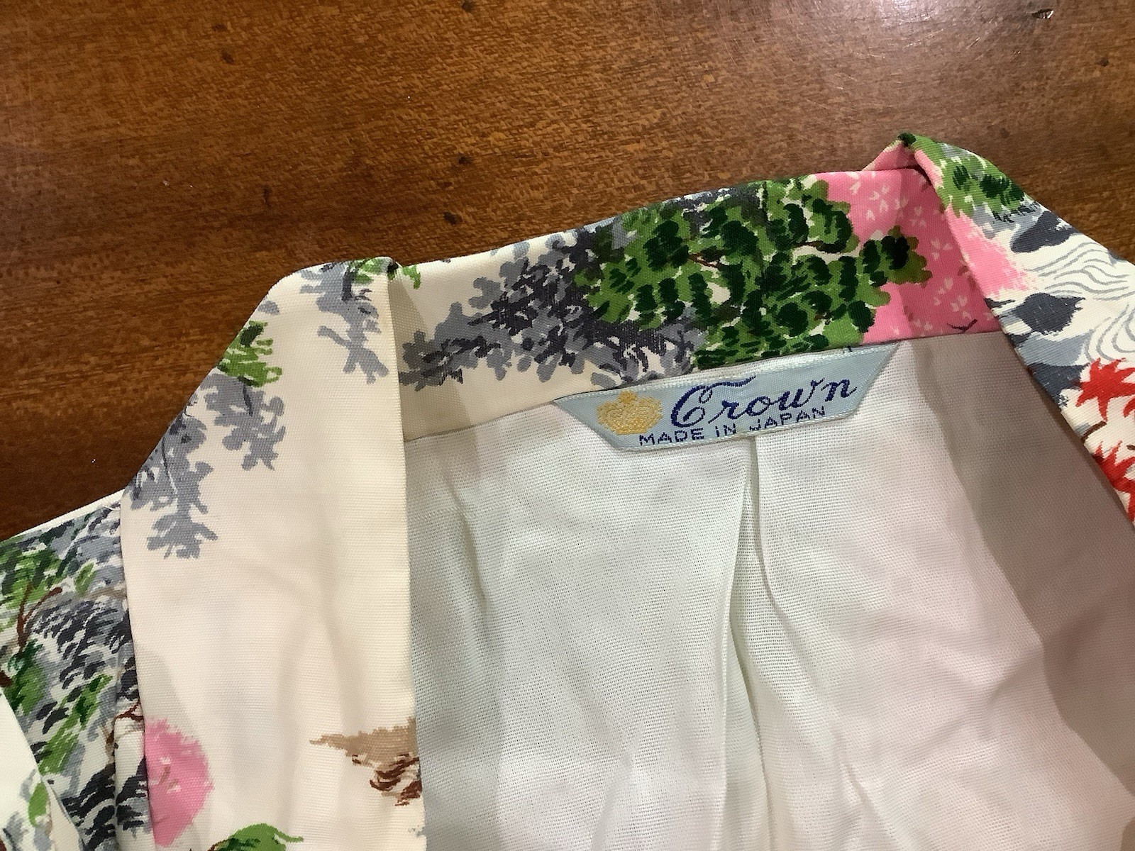 VTG CROWN SILK BLEND CREAM MULTI KIMONO w/BELT one Size