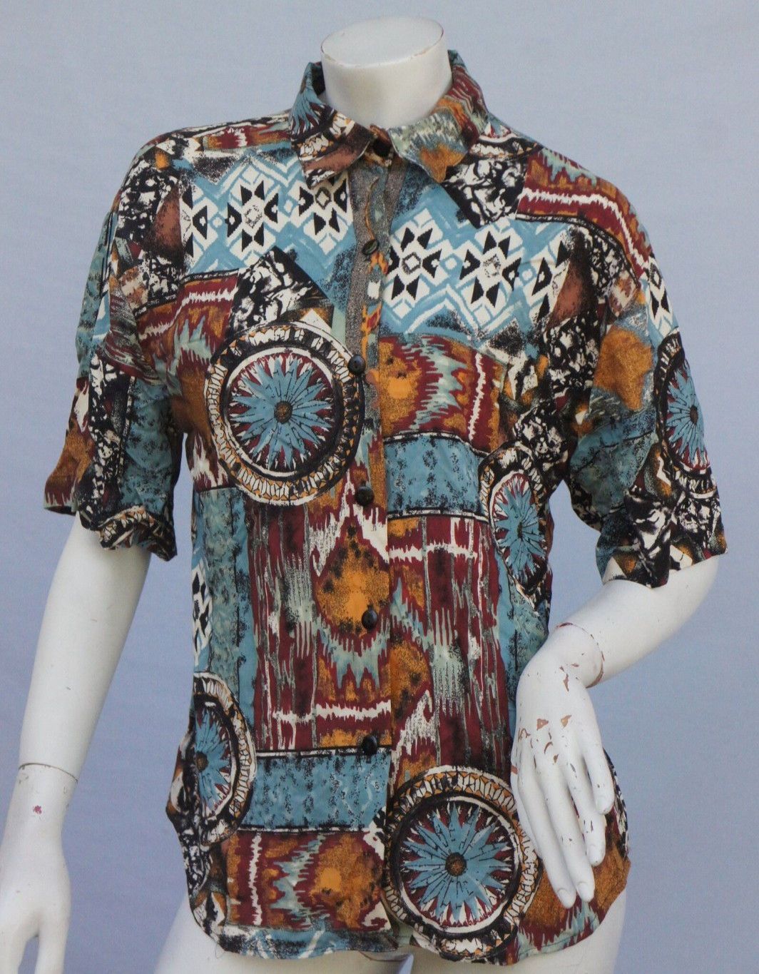 Vintage 80s Women’s Tribal Print Rayon Shirt Boho Bohemian Chic Short Sleeve