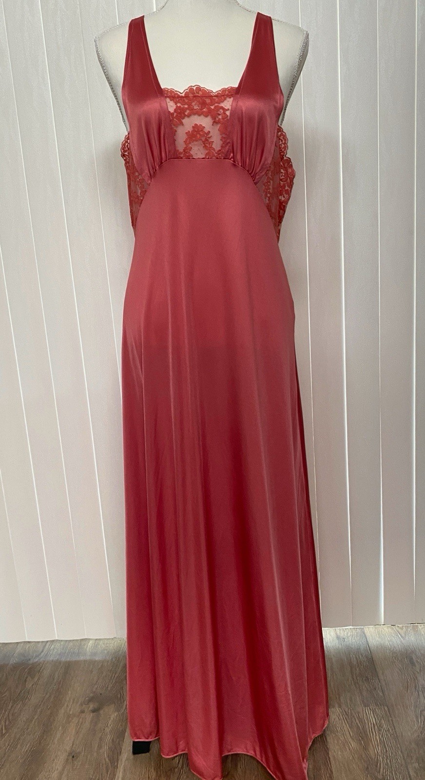 Vintage Gilead Lace 38 Full Length Maxi Nightgown Slip Thulian Pink