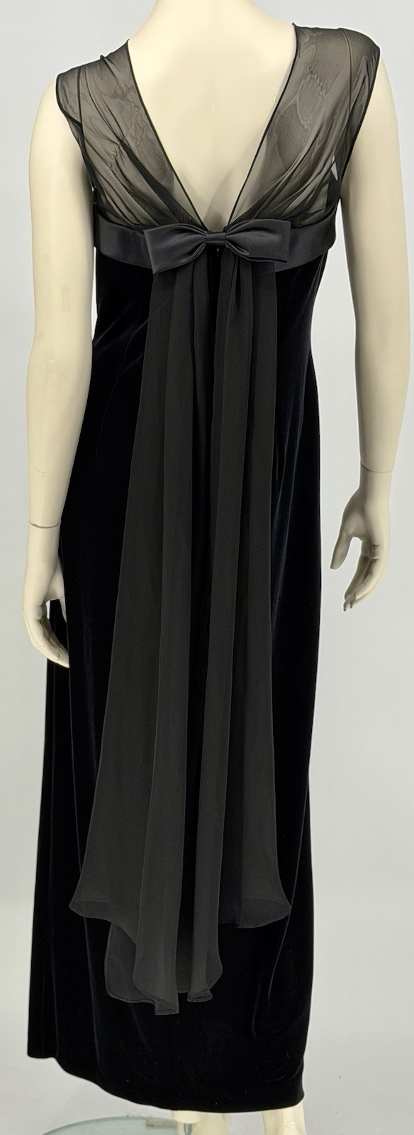 EVER BEAUTY vintage Velvet Sophisticated , Elegant Evening Dress Size12