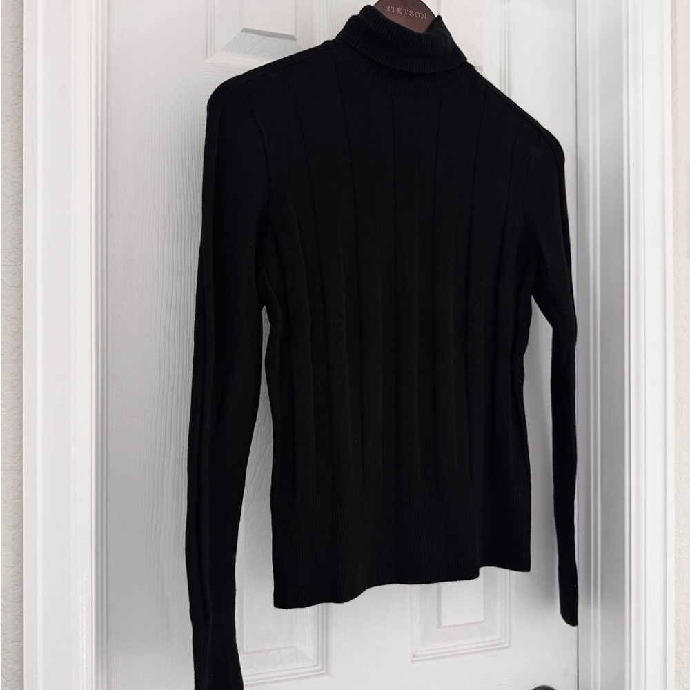 Vintage 90s-Y2K Cache Black Ribbed Viscose/Spandex Turtleneck Sweater Size Small