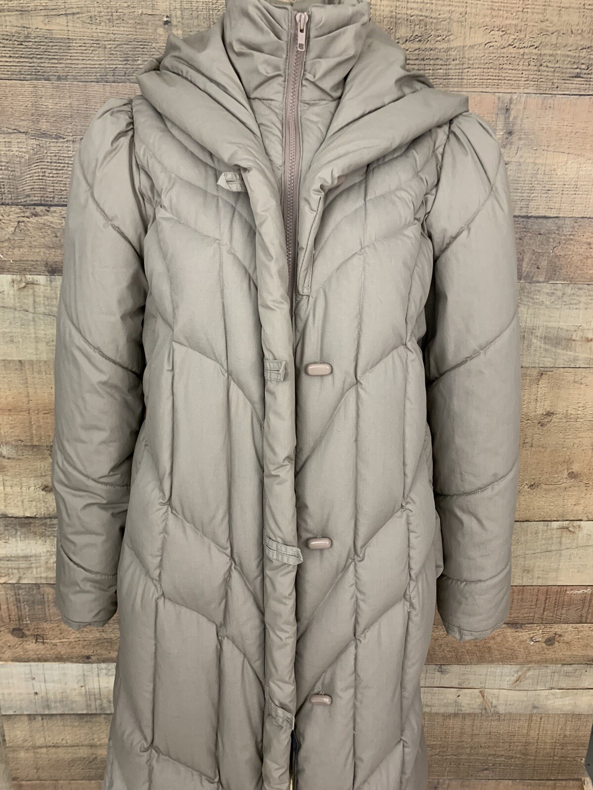 Vintage 1980’s Foxland Lanson Quilted Down Filled Coat Size Large Hooded