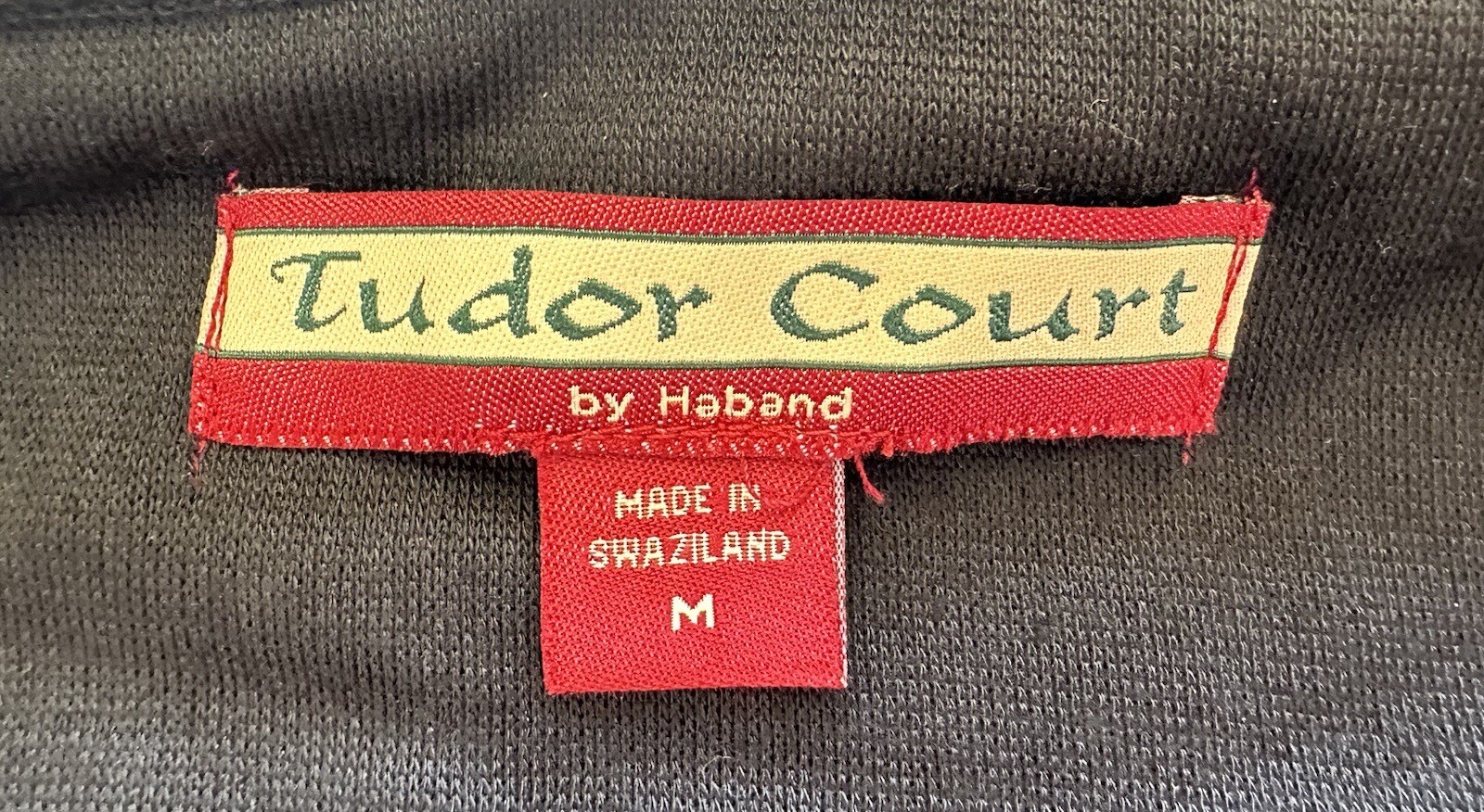 Vintage NWOT Tudor Court by Haband Black Snap Closure Crewneck Sweater Size M