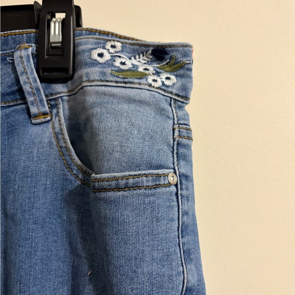 Y2K Style Women’s SZ 30 Embroidered Flared Blue Jeans Floral Flower multi color