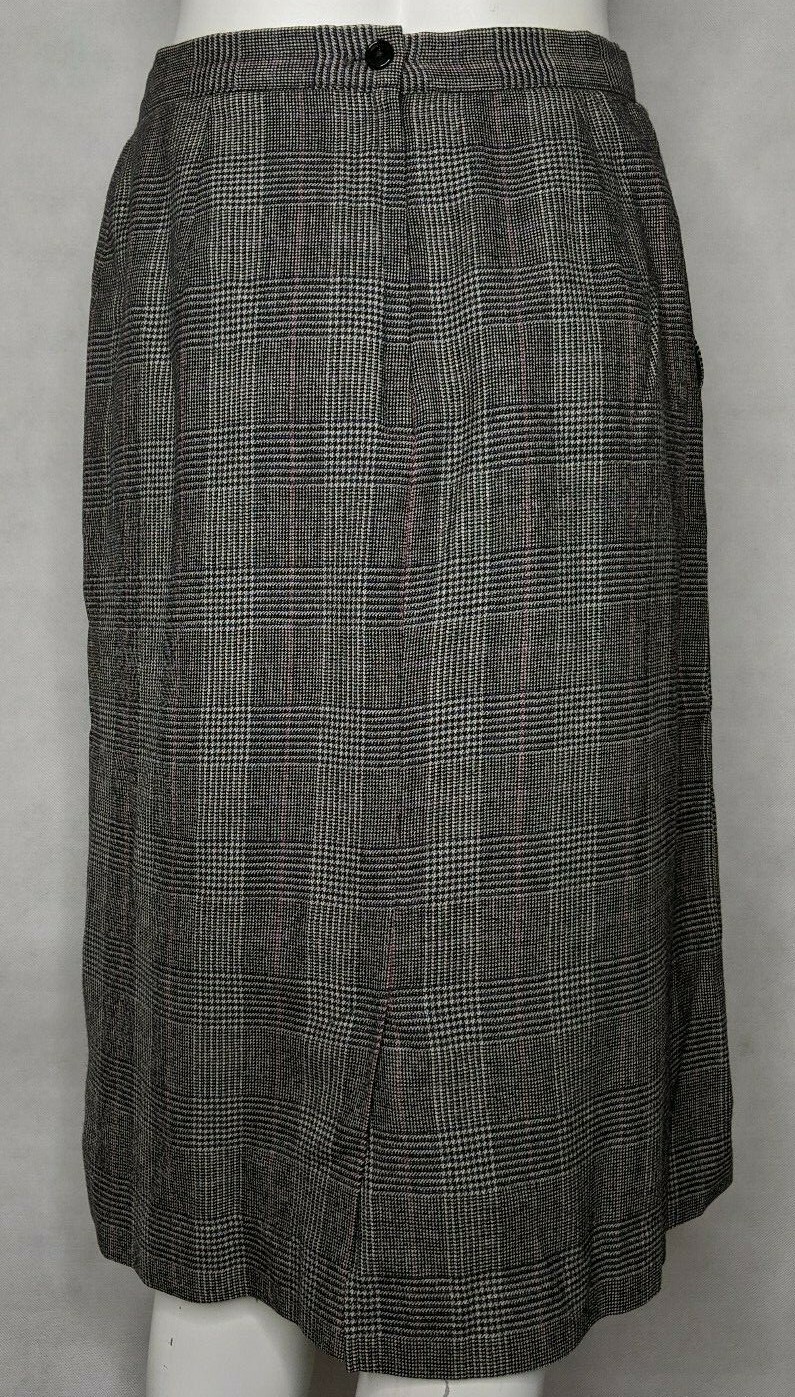 Plaid Vintage Skirt Pattern Jos. A Bank Below Knee Pockets Black White 10