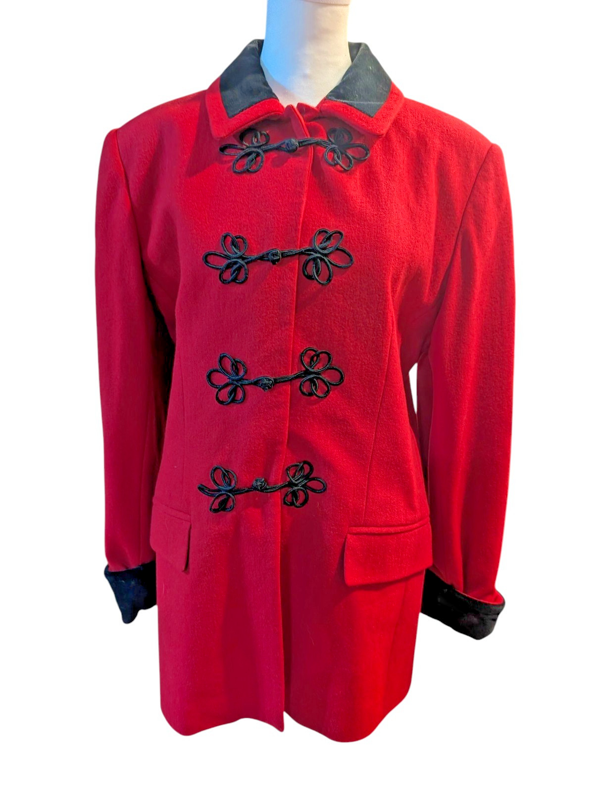 Vtg Maurices Red Wool Coat Women’s Black Velvet Collar & Cuffs Poland 90s Sz S
