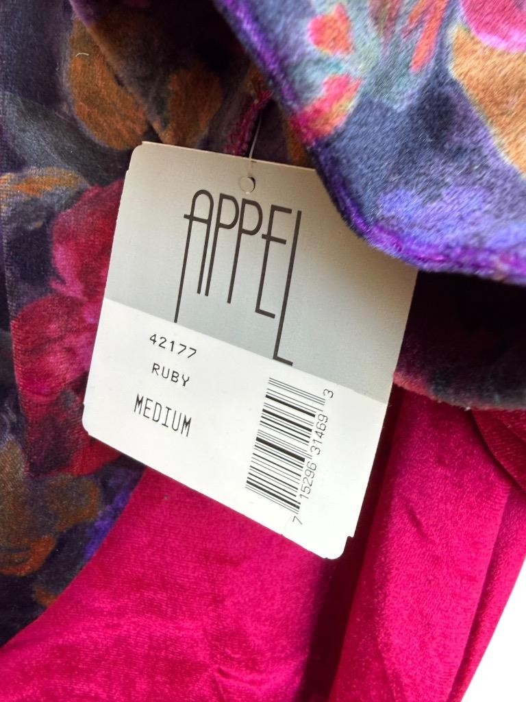 Vintage Appel Robe Ruby Red Velour NEW with Belt size Medium