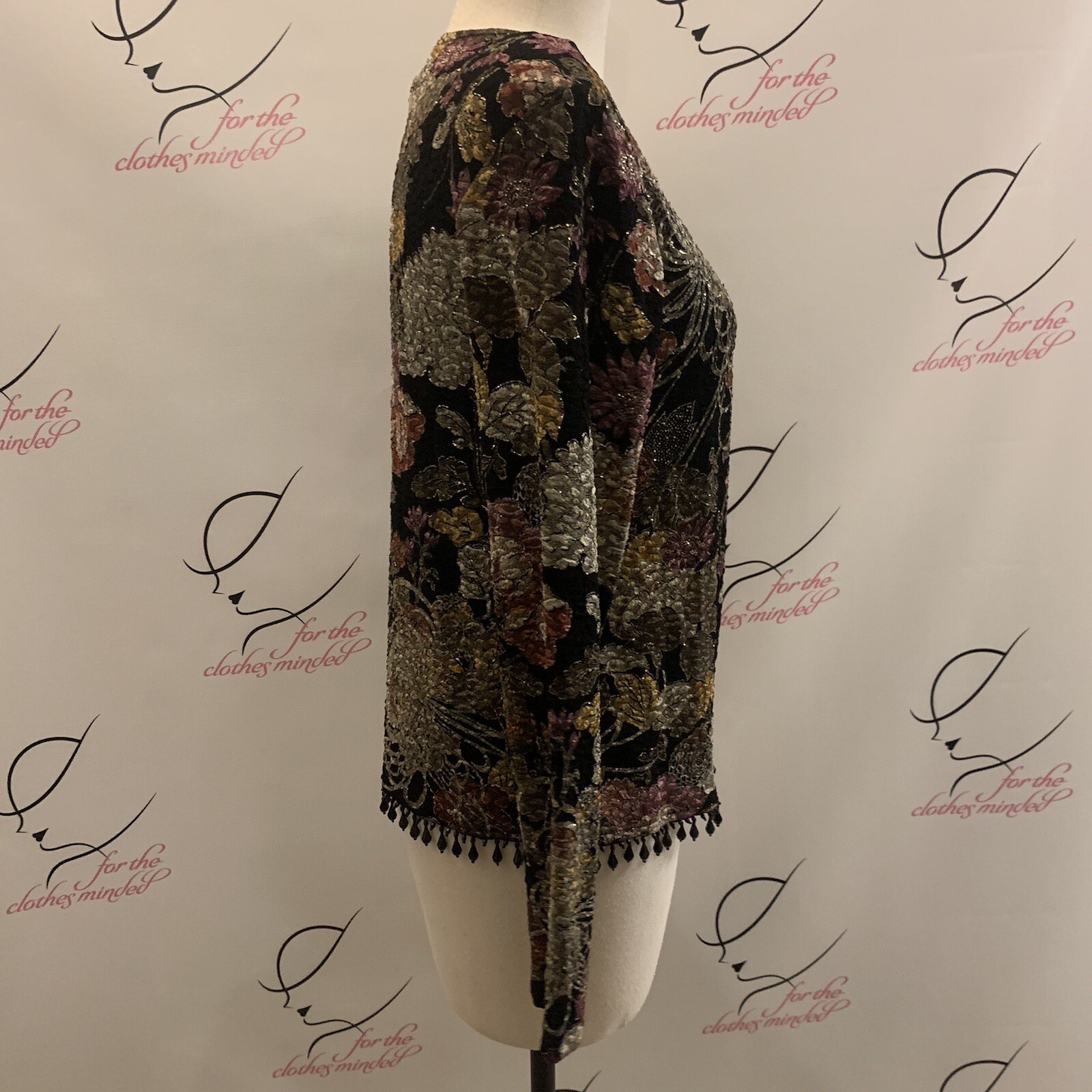 M S K. Size S. USA Embellished Beaded Metallic Stretch Long Sleeve Jacket. B50.