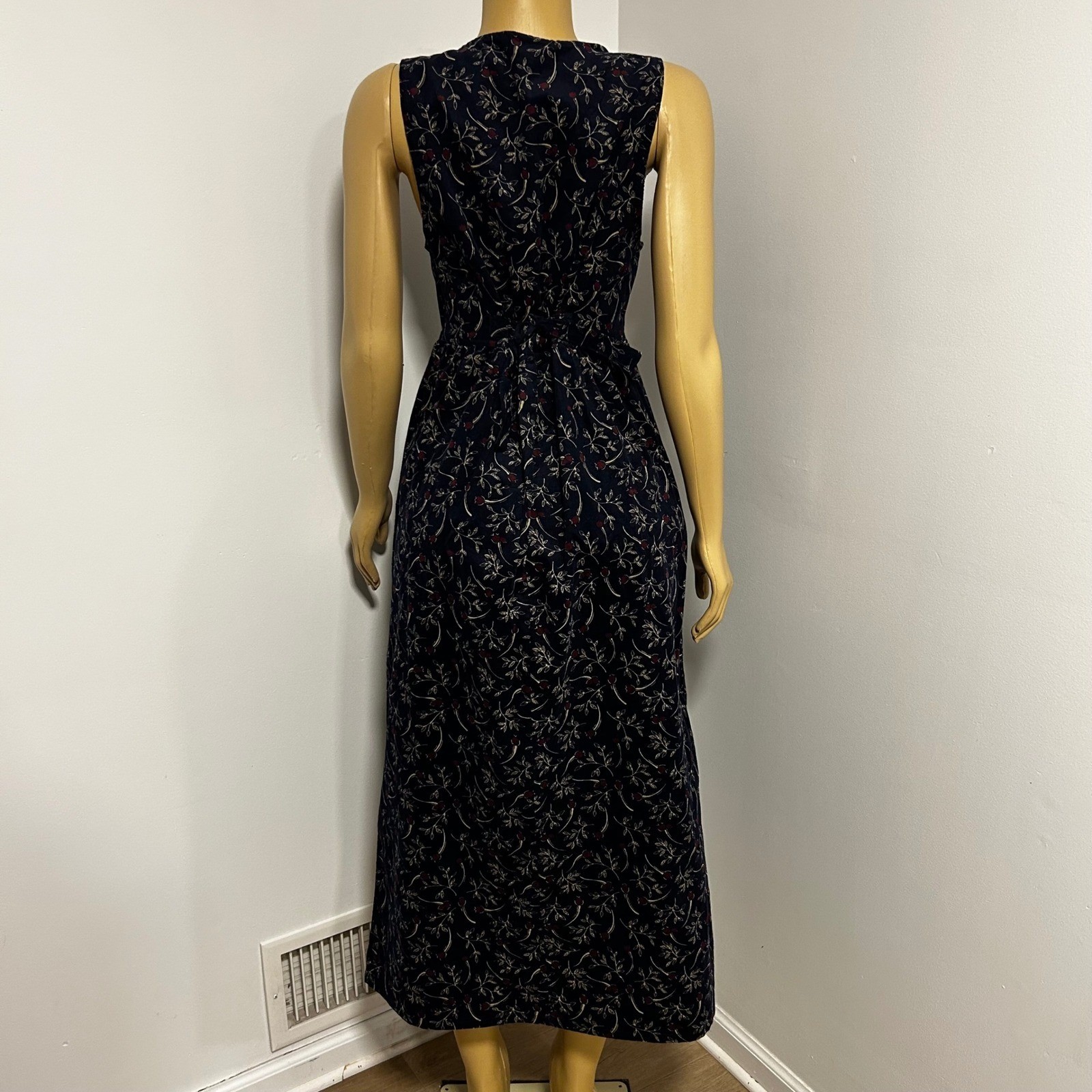 Bobbie Brooks 90s Y2K Vintage Navy Blue Floral Corduroy Dress Sleeveless Small
