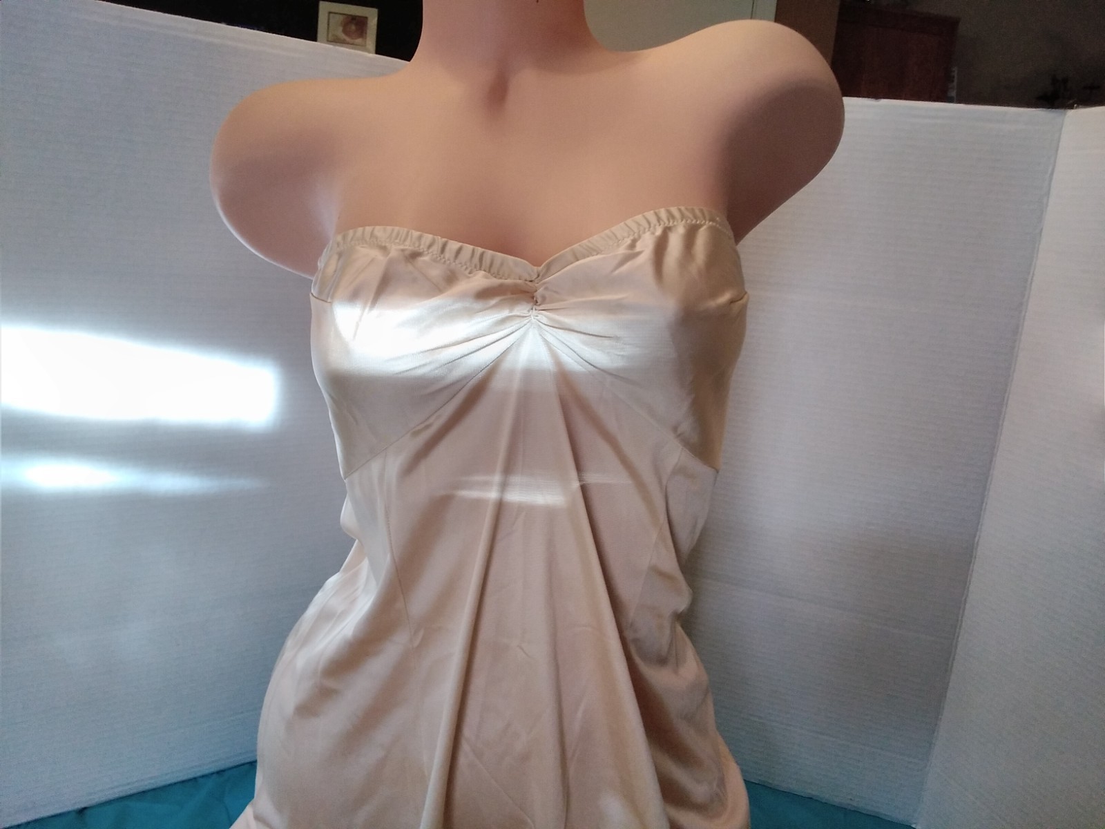 Vintage Vanity Fair Strapless Maxi Slip Size 36 100% Nylon Nude