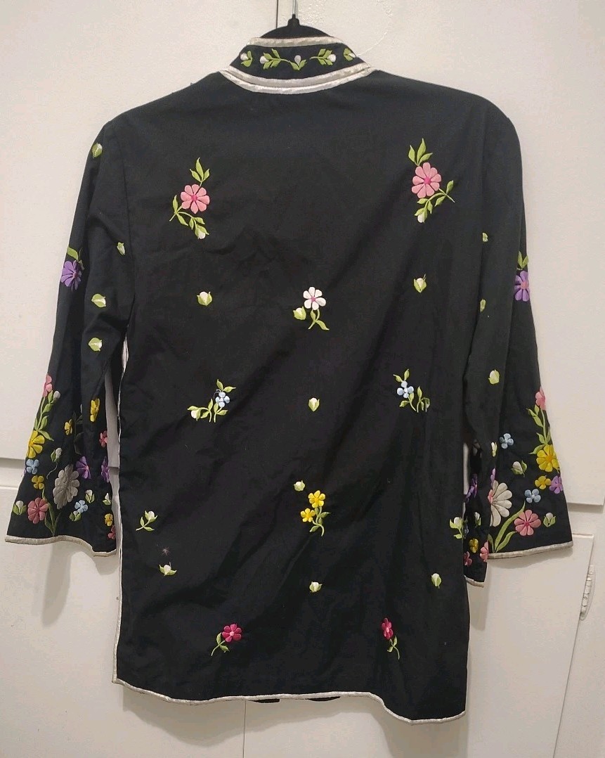 Vintage Black Floral Embroidered Jacket White Piping 3/4 Sleeves Chuchi Label