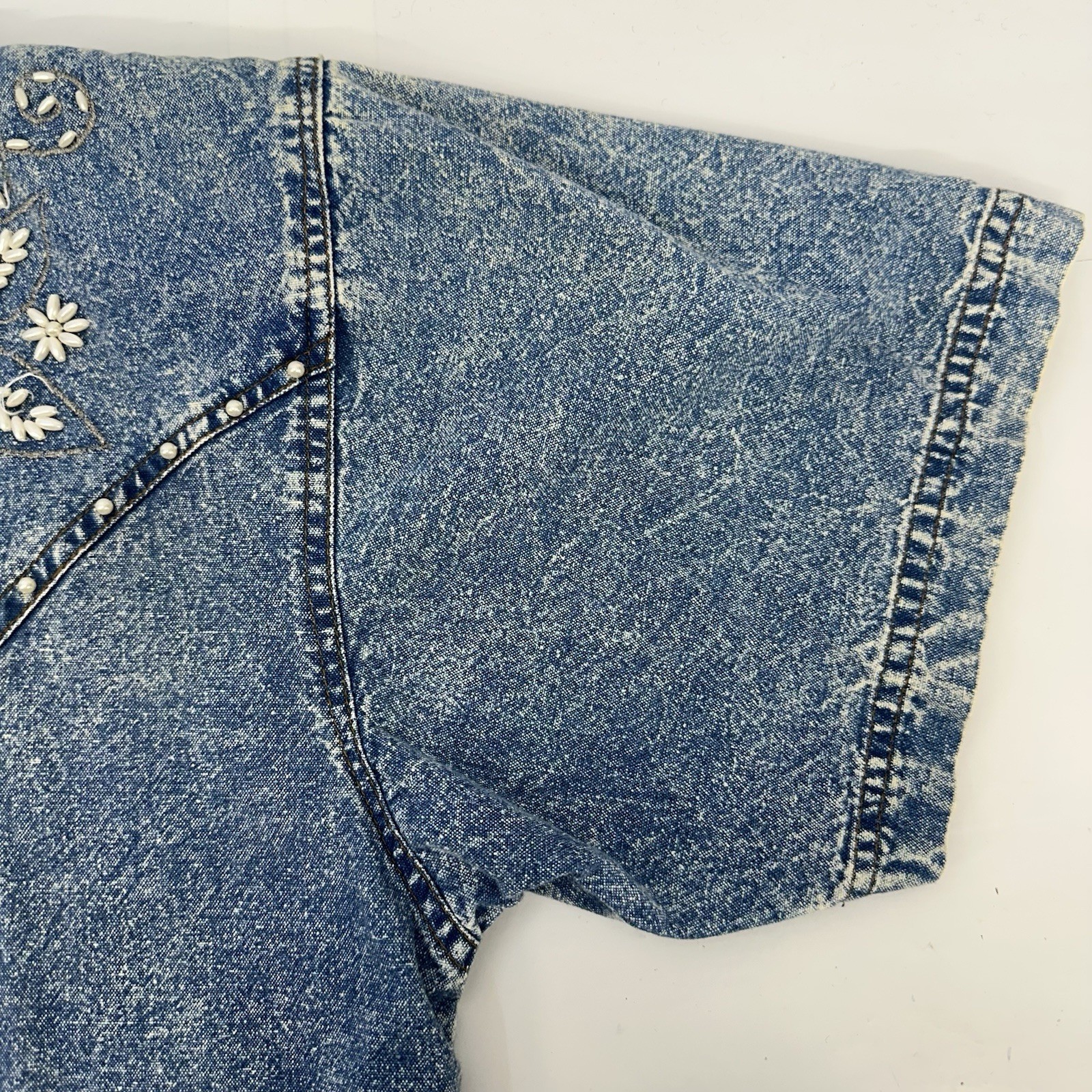 VTG Pretty Bleu Womans Floral Embellished AcidDenim WashWestern RetroTop L READ