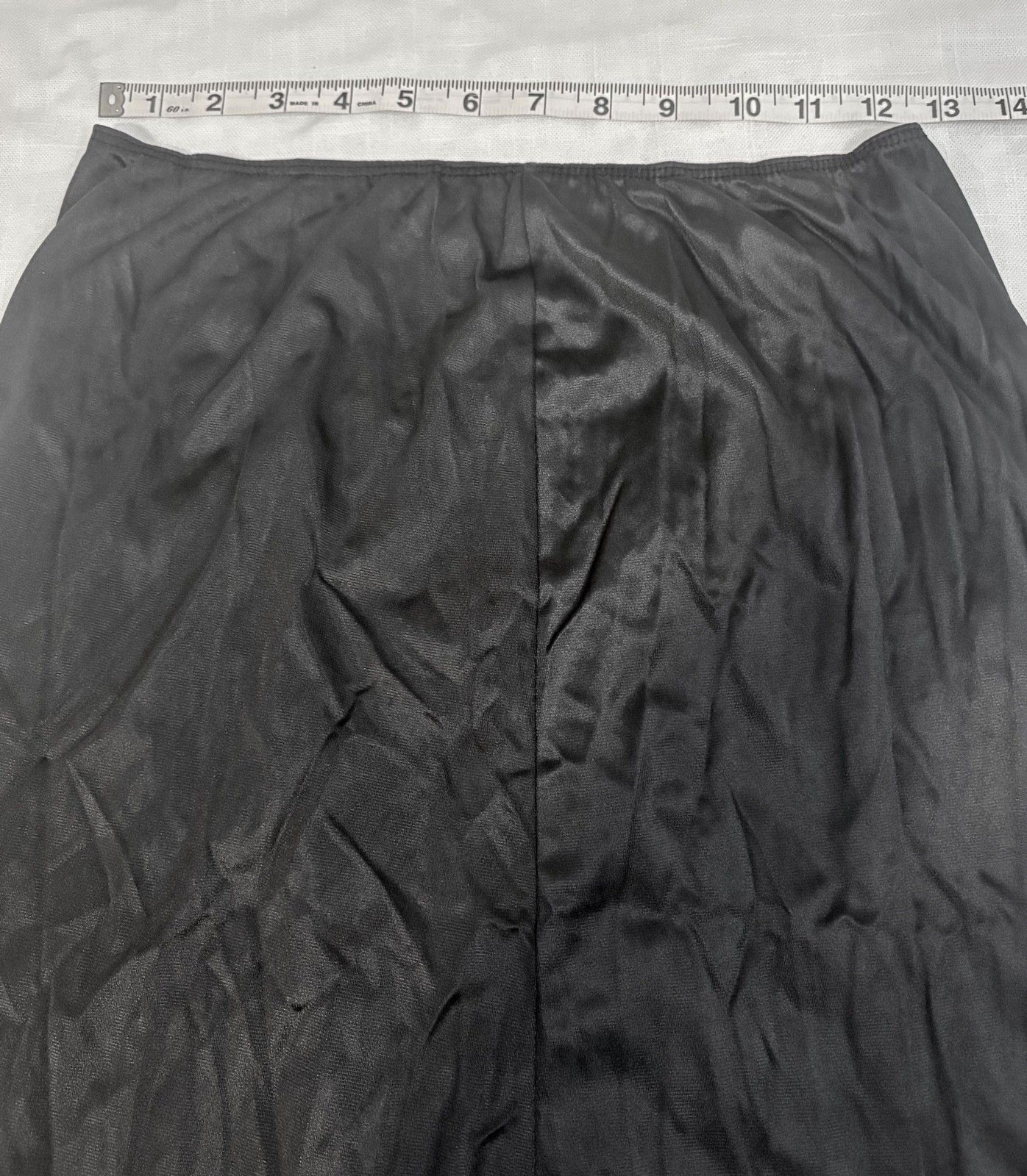 woman’s Black A Lined Slip Lace Trim Hem Mid Back Slit