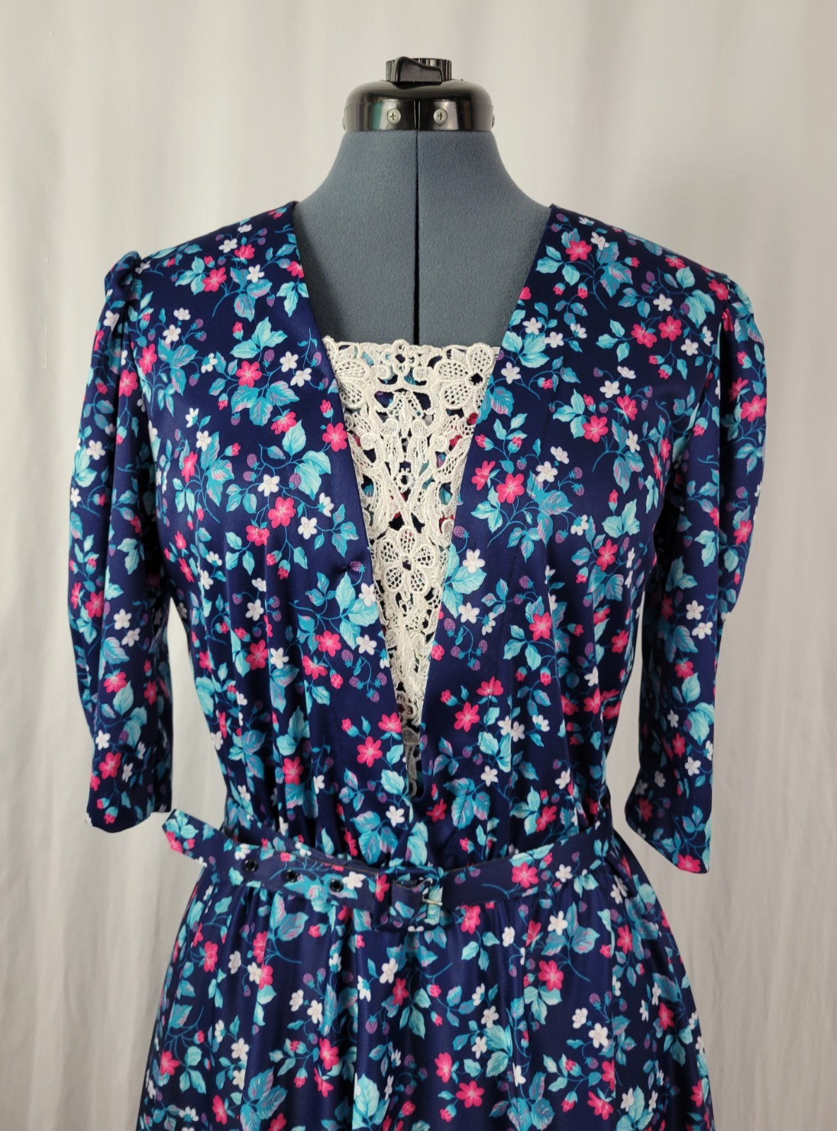 Vintage Whirlaway Blue Floral Dress w White Lace Inset & Matching Belt Size 12