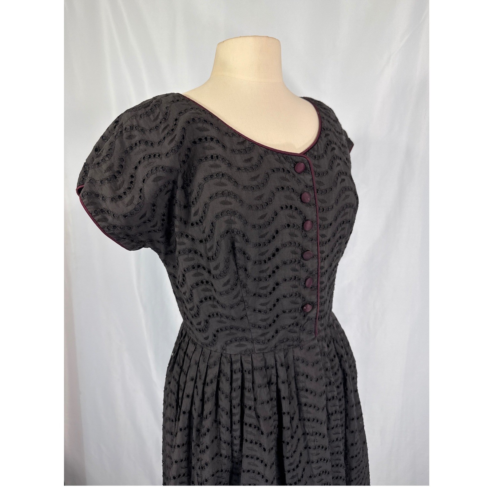 VTG Black Eyelet Fit & Flare Rockabilly Dress Pinup Dark Academia 1950s 30 waist