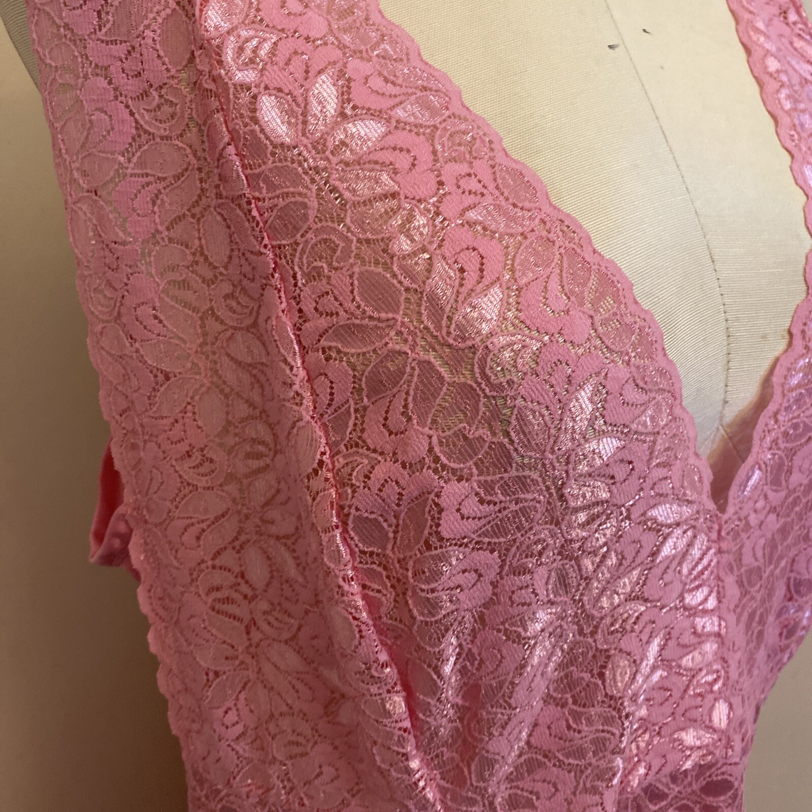 Vtg. Amoureuse Peignoir Set Pink Nightgown/Robe Size Medium Nylon