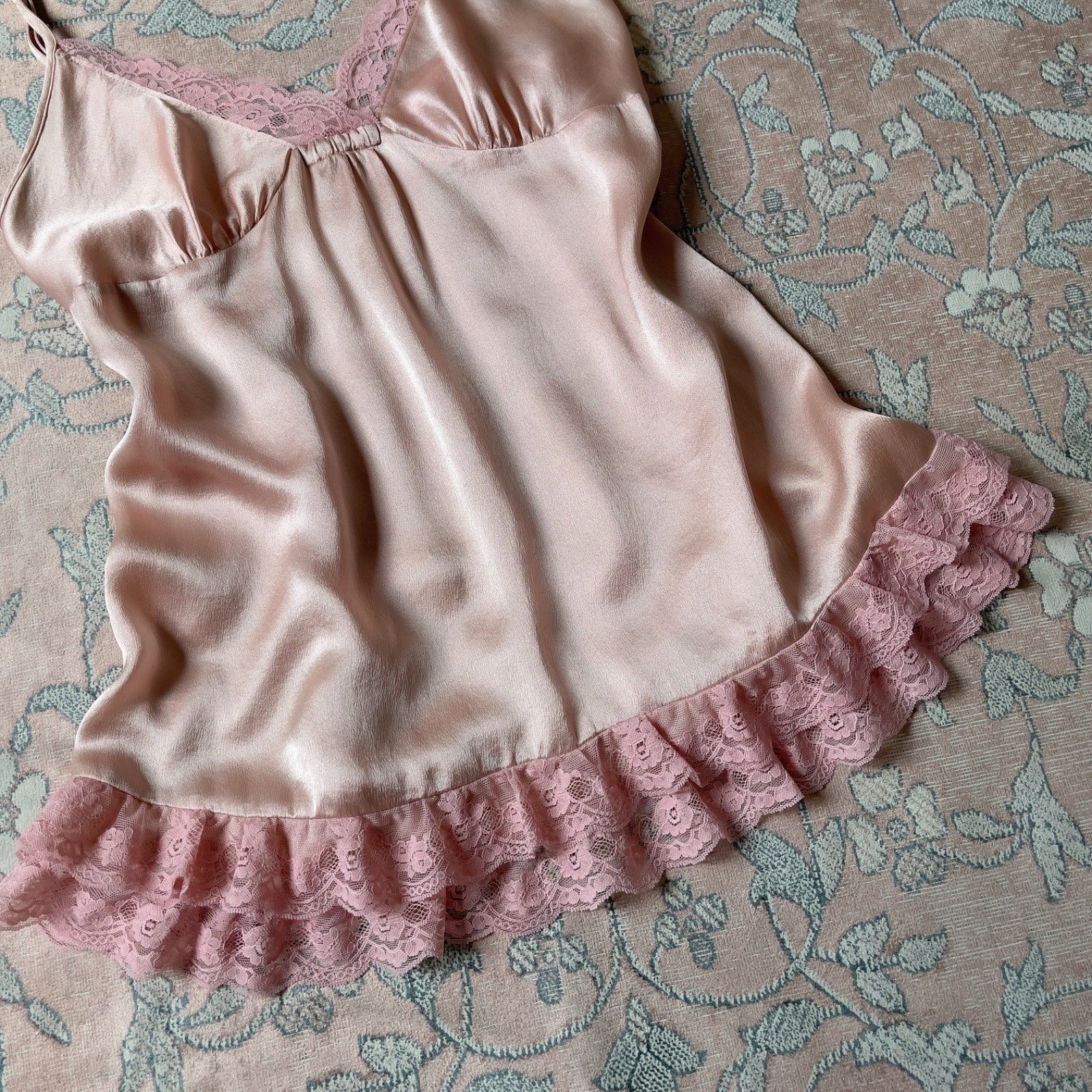 Vintage Victoria’s Secret Blush Peach Pink Silk Lace Mini Slip Dress (M)