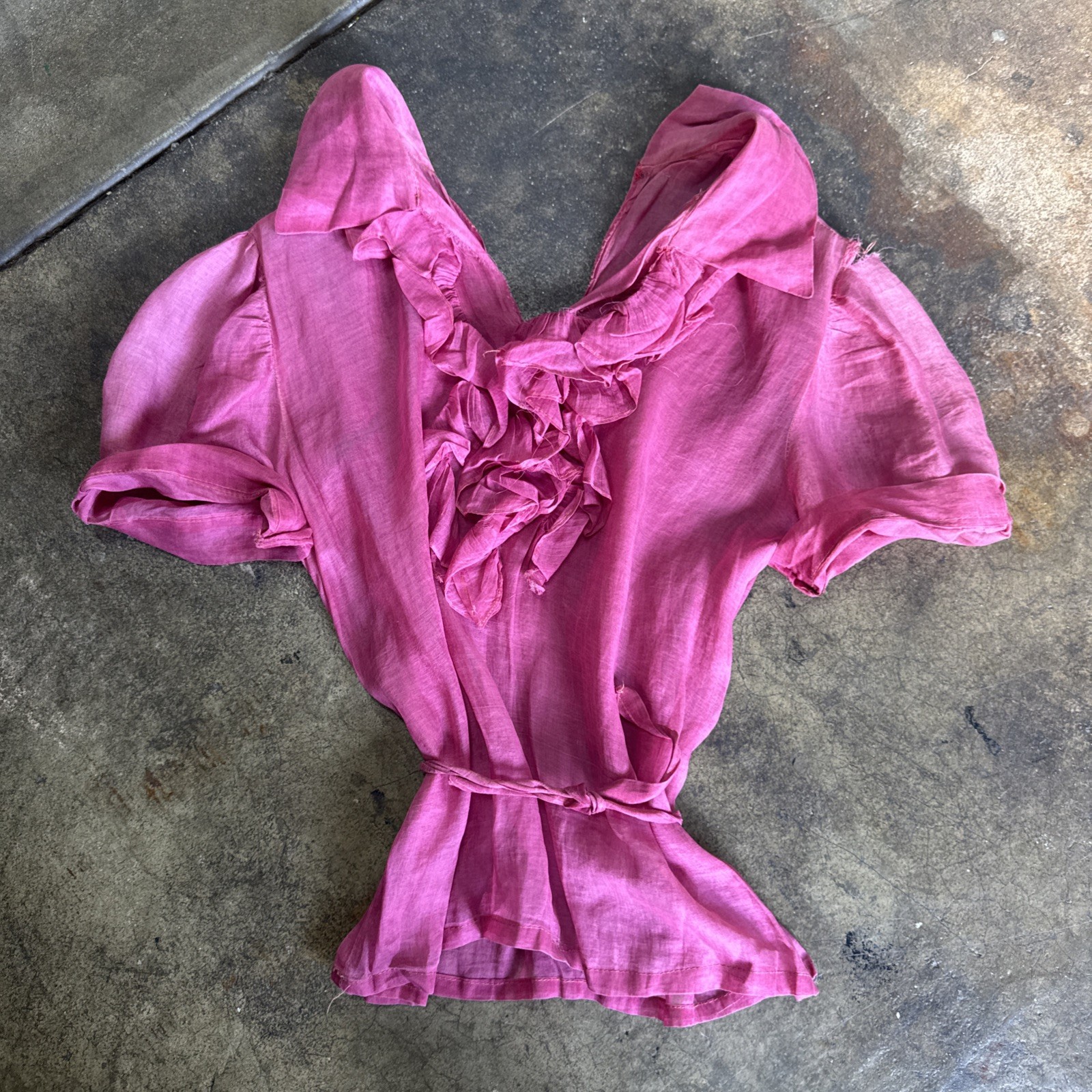Vintage 1930s Pink Linen Blouse Ruffles Tie Belt Short Puff Sleeves Dress Top
