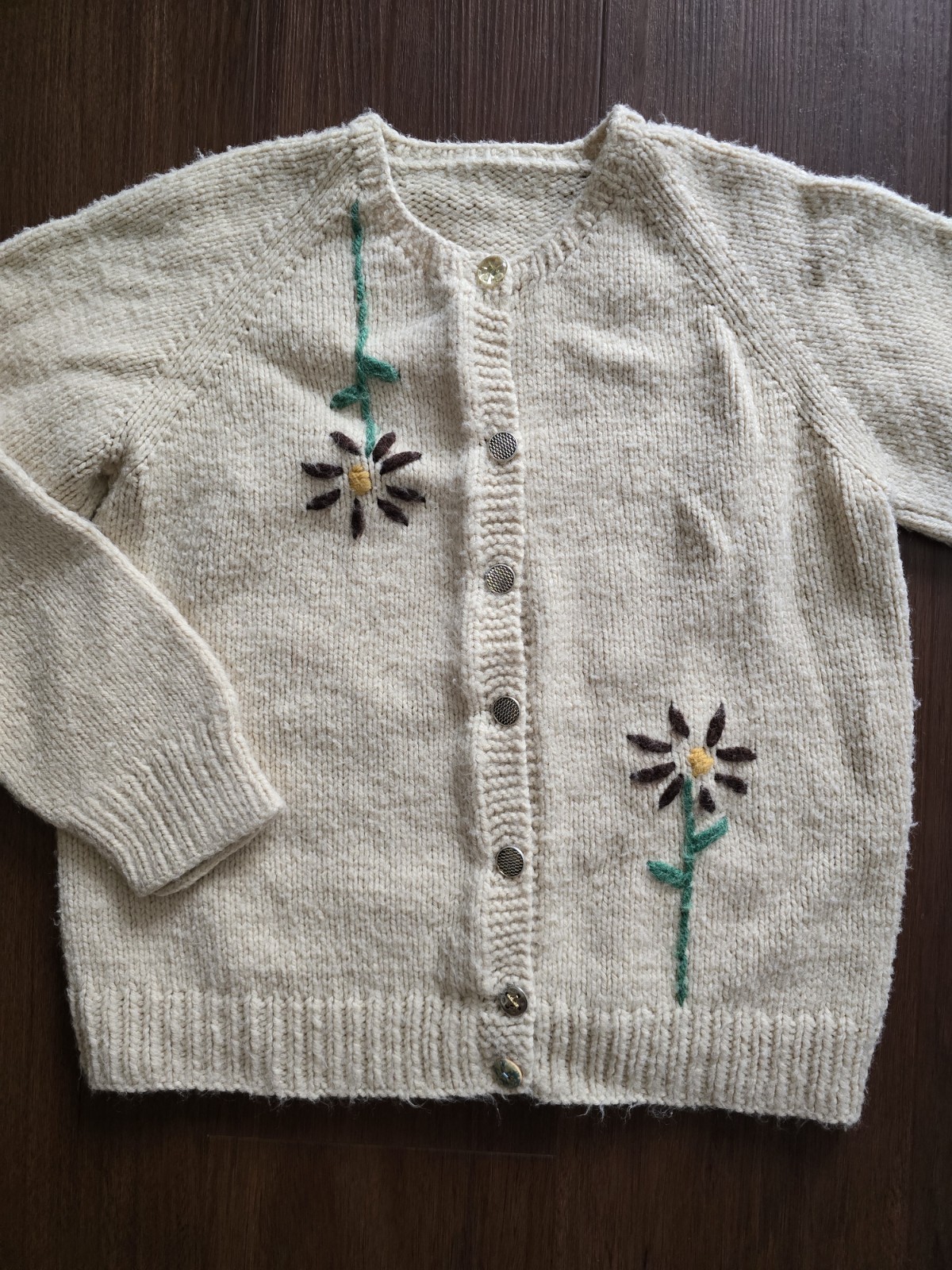 Vintage 60s 70s Cream Knitted Flower Sweater. Womens XS. Boho Hippie Cottagecore