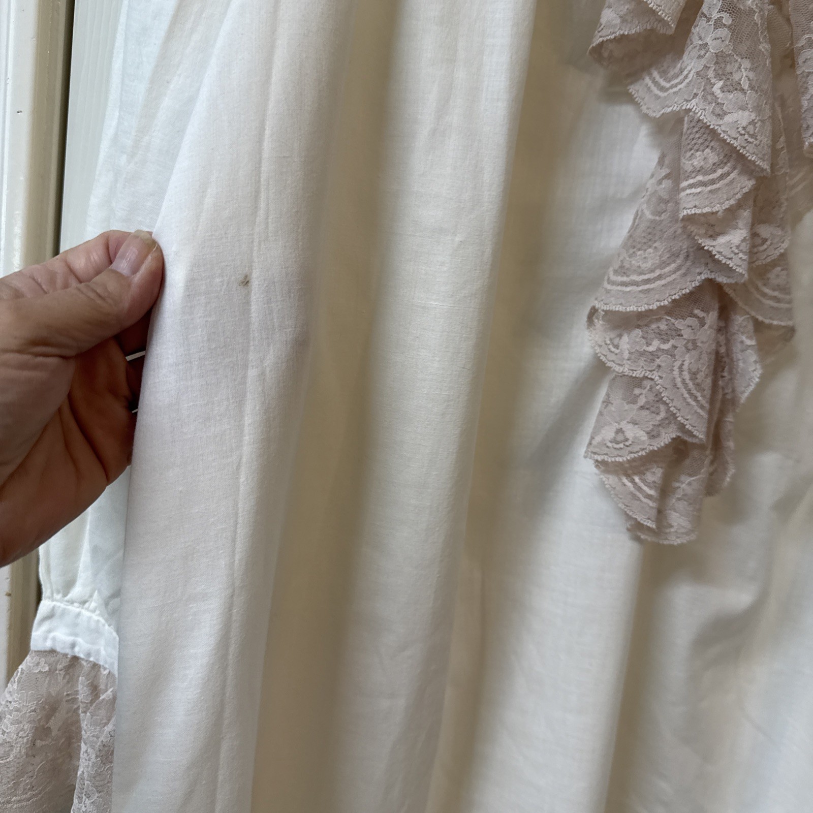 VTG White Lace Ruffle Victorian Prairie Cottagecore Long Sleeve Nightgown Lg