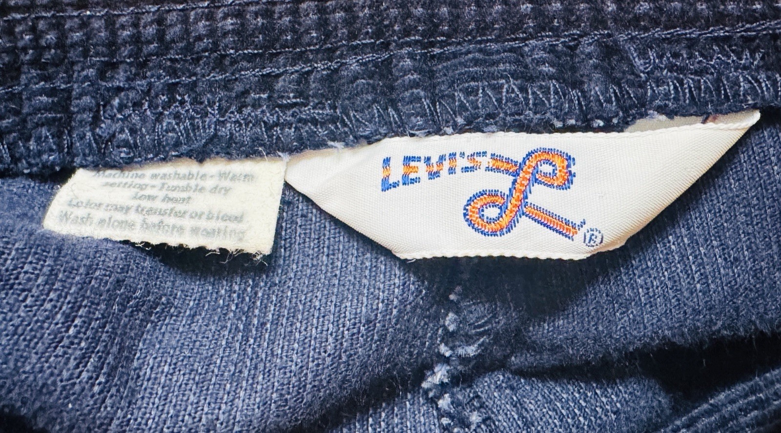 Levi’s Womens BIG E 70’s High Rise Blue Corduroy Slacks 25”x32”