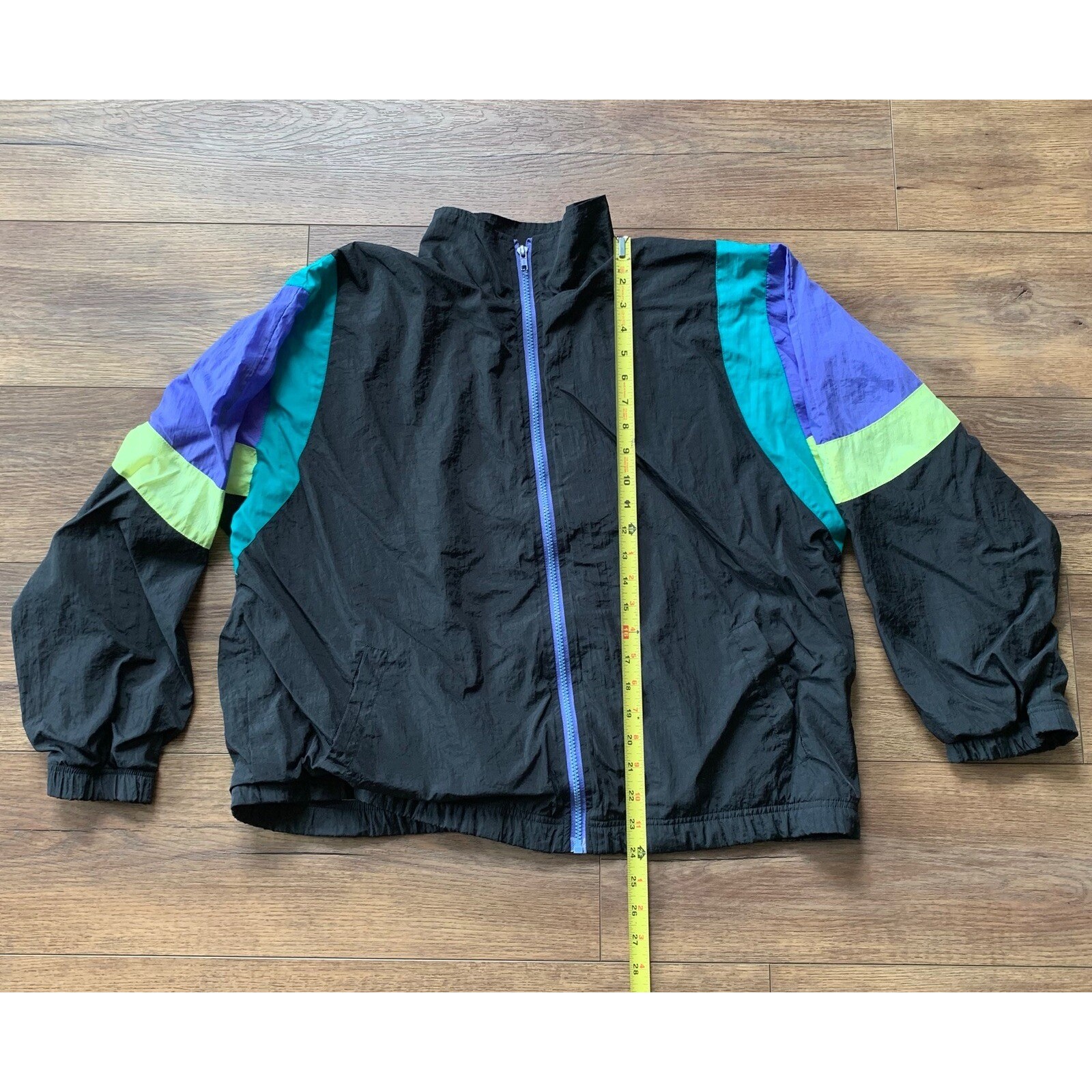 Surf & Co Vintage Women’s Medium 80’s 90’s Black Zip Windbreaker Track Jacket