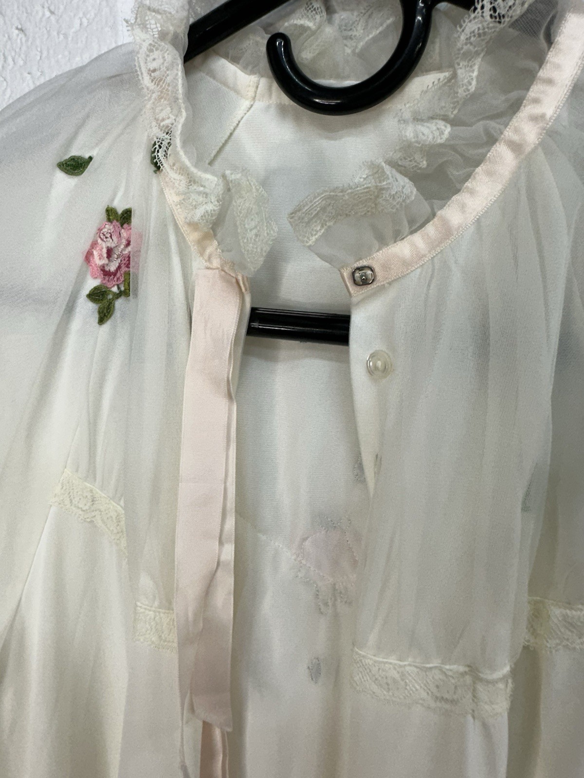VTG 1960s Sheer Nylon Peignoir Robe Topper Ivory Pink Rose Embroidered Lace Trim
