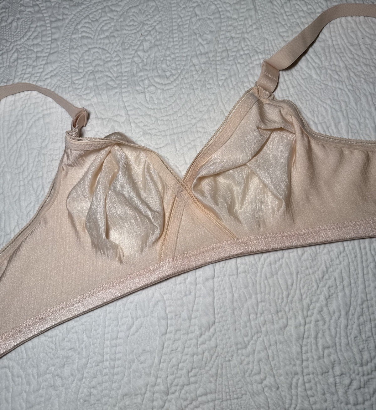Vintage Montgomery Ward Size 36C Bra Shiny Satin Wireless NWOT