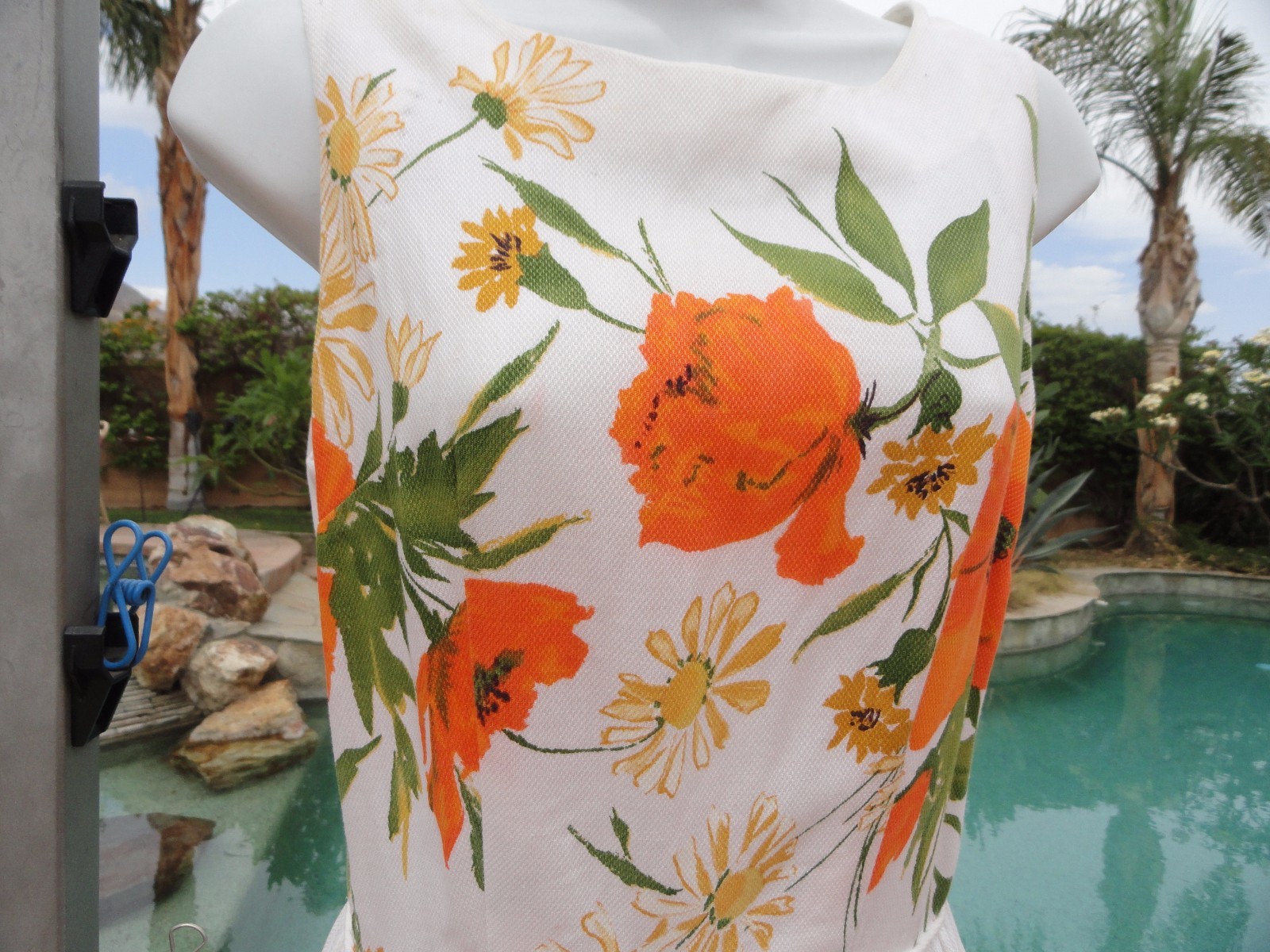 Vintage 50s dress pinup VLV bombshell 35 bust 26 w full skirt poppies cotton