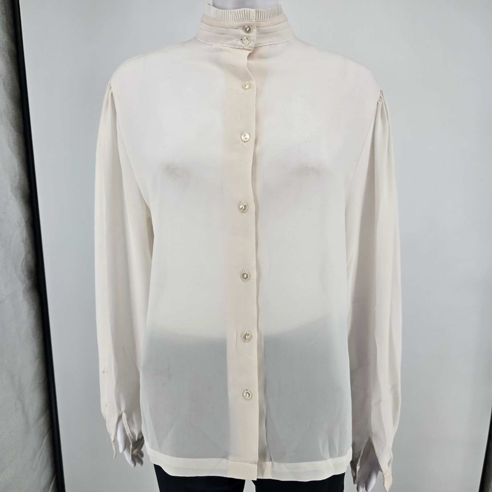 Vintage Late 1970s Shapely Sheer Ivory Lace Medallion Panel Blouse (XL) *Flaws