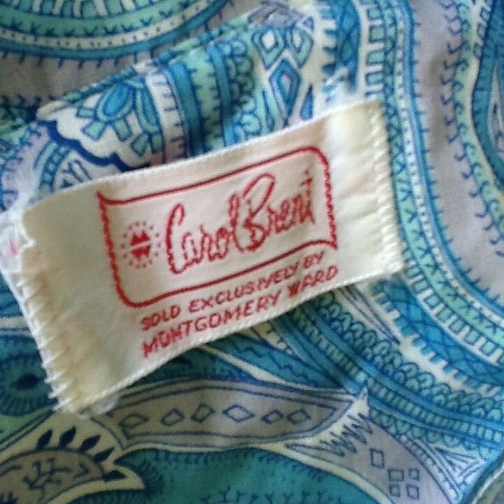 Vintage 1950’s Carol Brent Farm Day DRESS 38-28-50 not sure it was ever worn