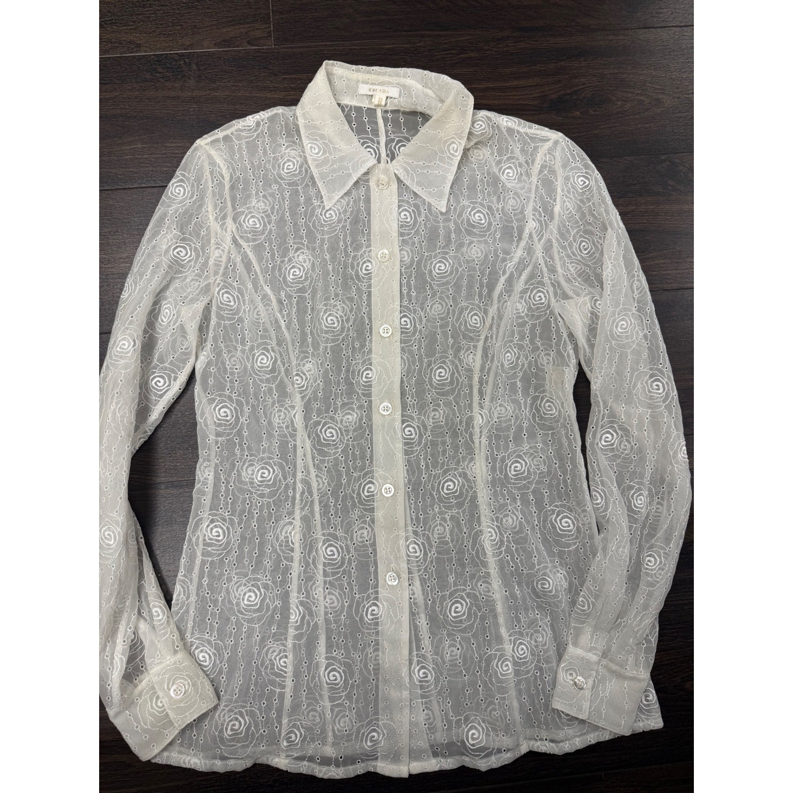 ESCADA Vintage White Eyelet Lace Rose Embroidered Button Down Shirt Size 34 US 4