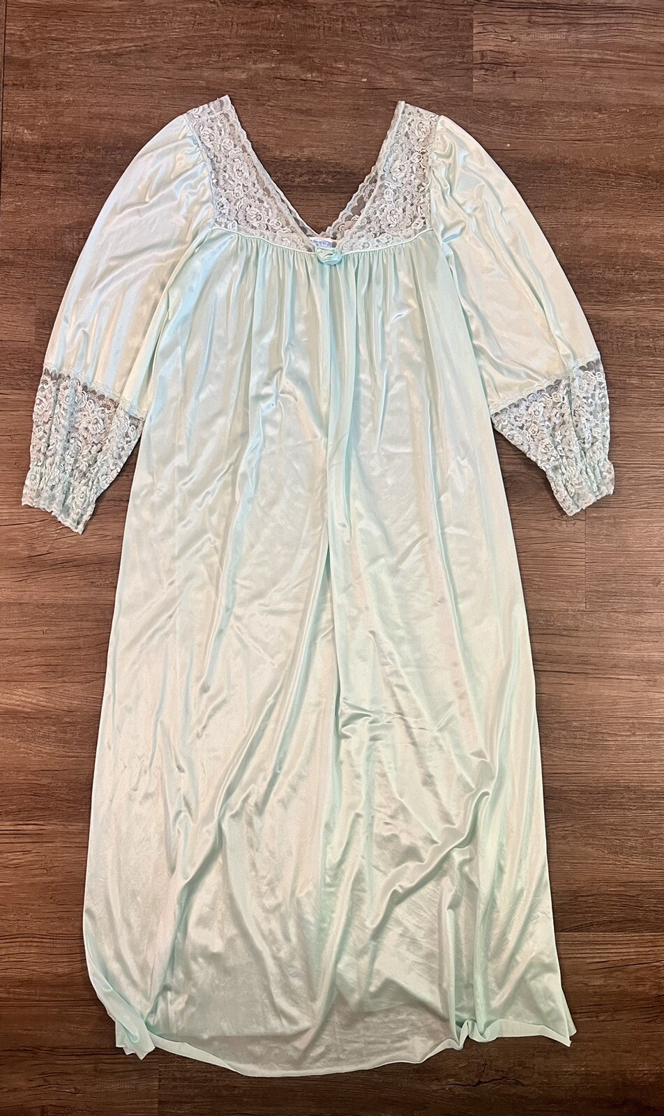 VTG~VAL MODE~LONG Mint Green Nylon Full Sweep GOWN Nightgown Negligee Medium B26