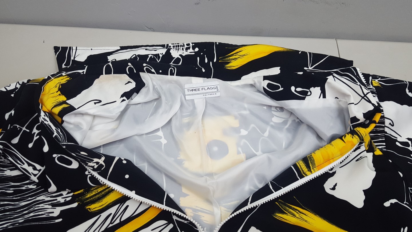 vintage 80s three flaggs black white and yellow jacket with padded shoulders xl