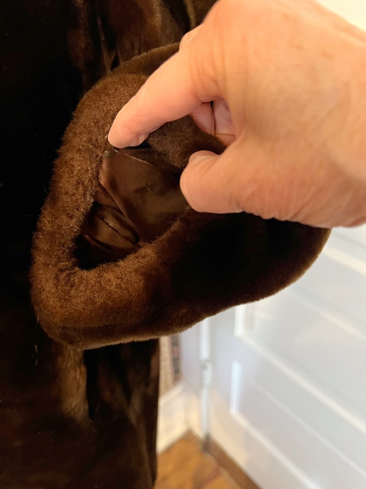 Vintage Stylish 1940s Genuine Sheared Lamb Mouton Coat with Separate Mink Collar