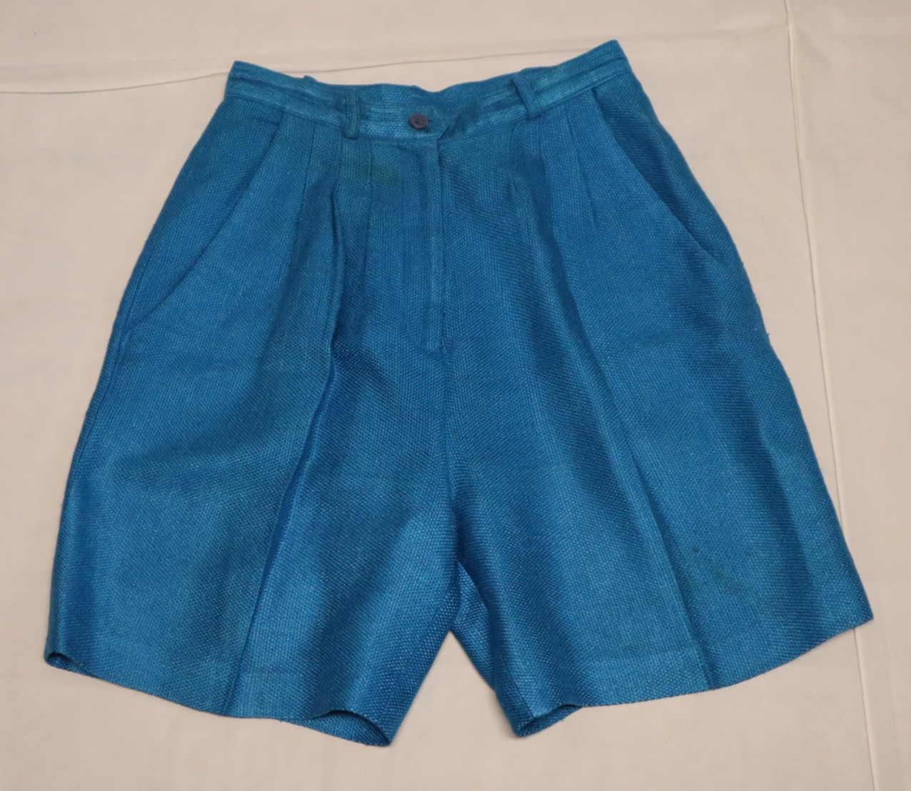 Vintage 1980s 90s Doncaster 100% silk pleated blue walking shorts 8
