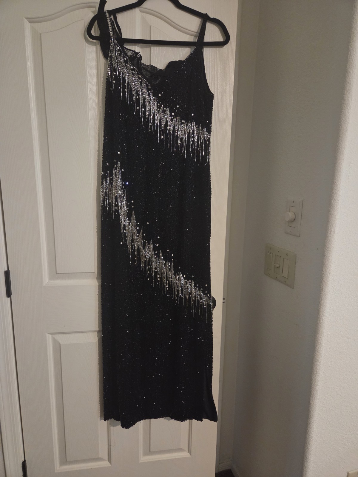 Giorgio of Beverly Hills Black Strapped Bead Evening Dress medium