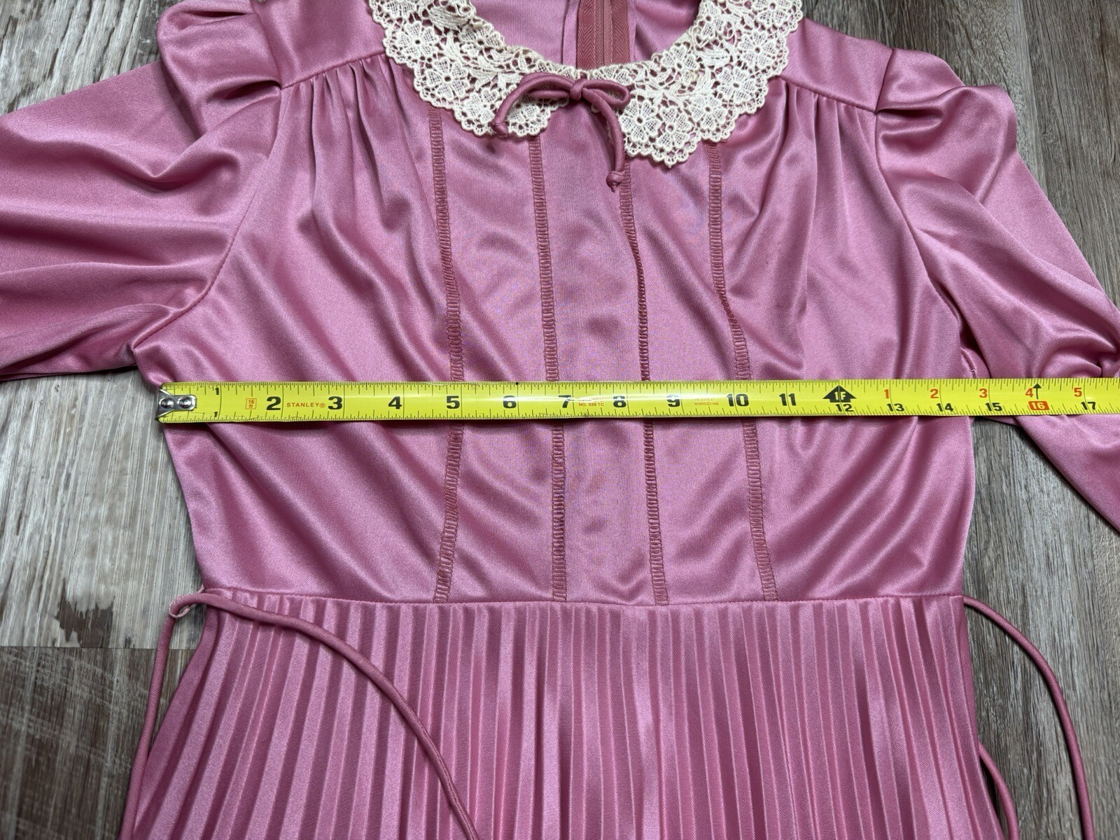 1970s Soft Pink Modest Prairie Dress Empire Waist Pleated Skirt Small Lace